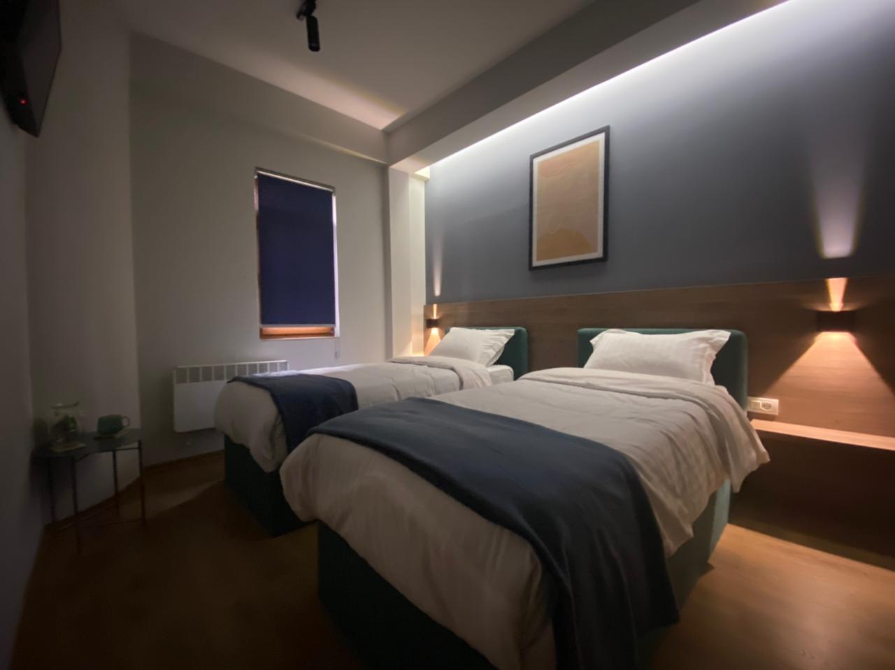 Dutch House Korca image 2