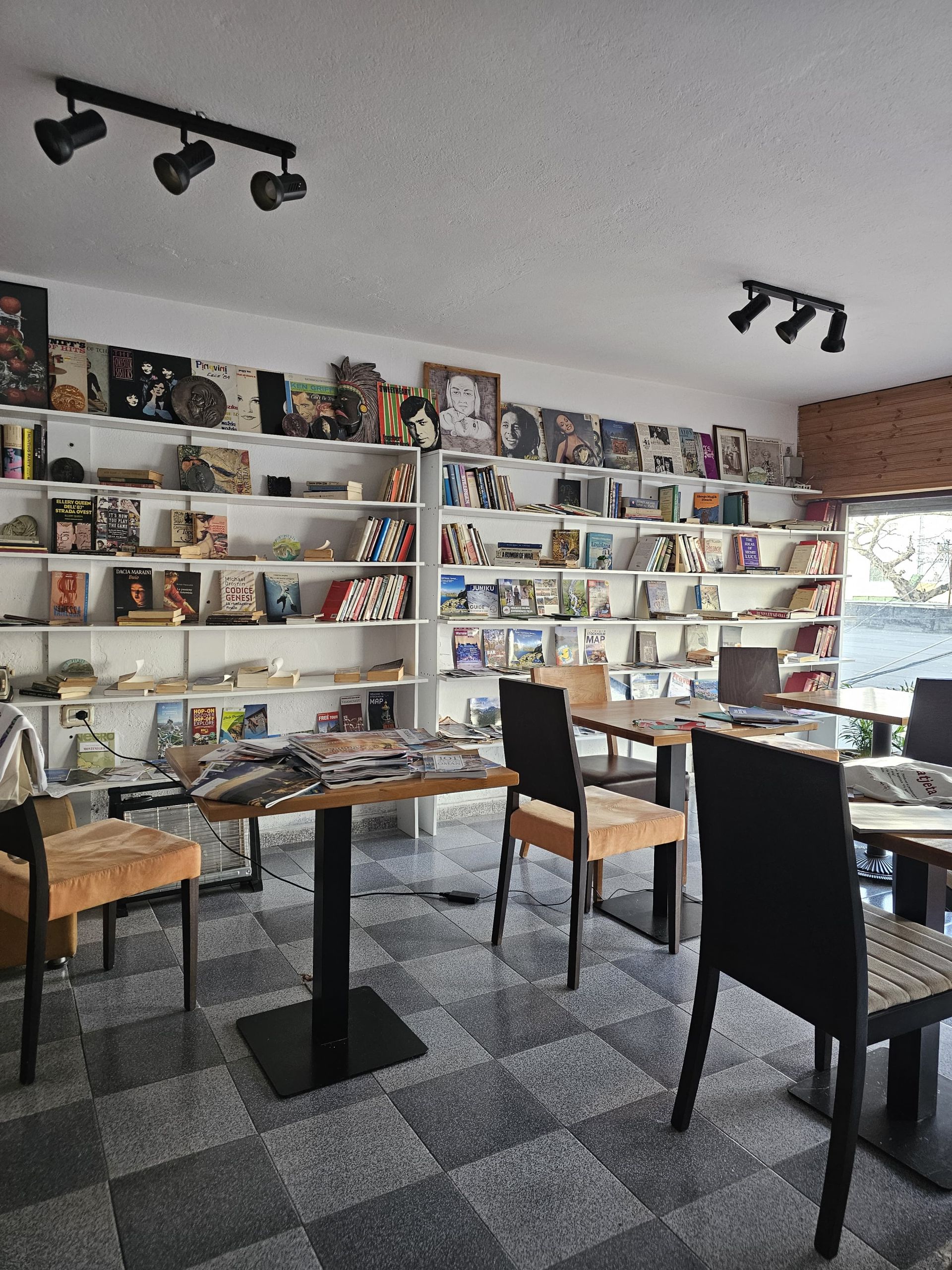 Traveler Hostel image 3