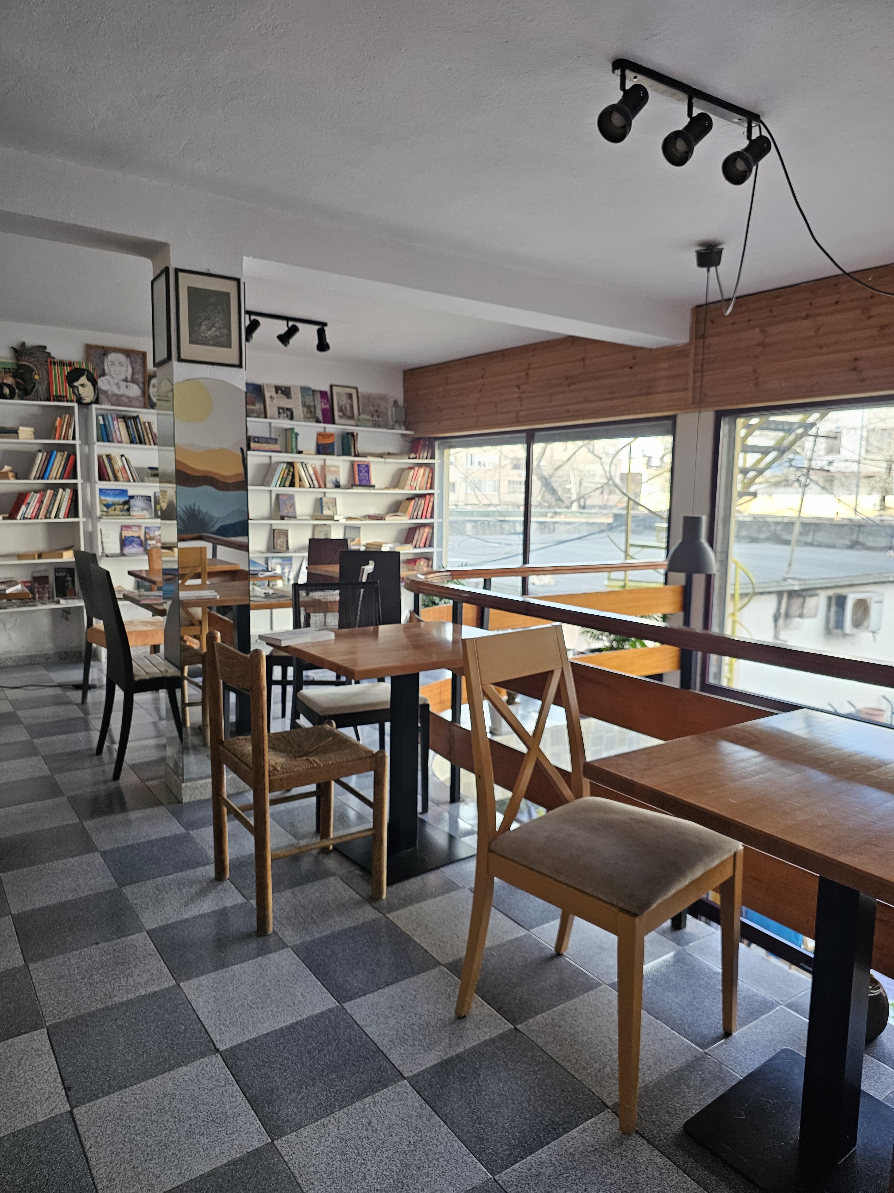 Traveler Hostel image 5