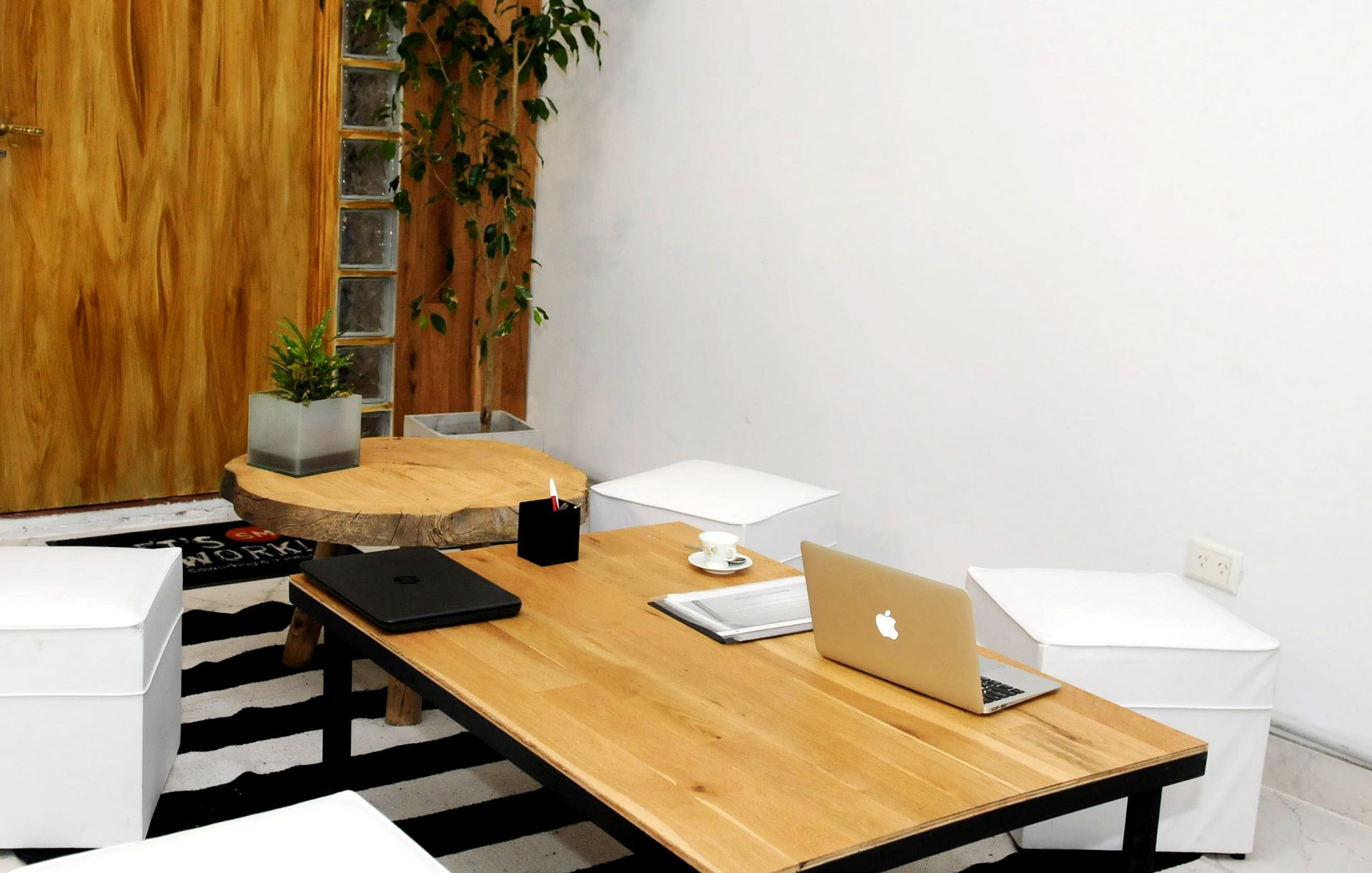 Let's Work Coworking image 3