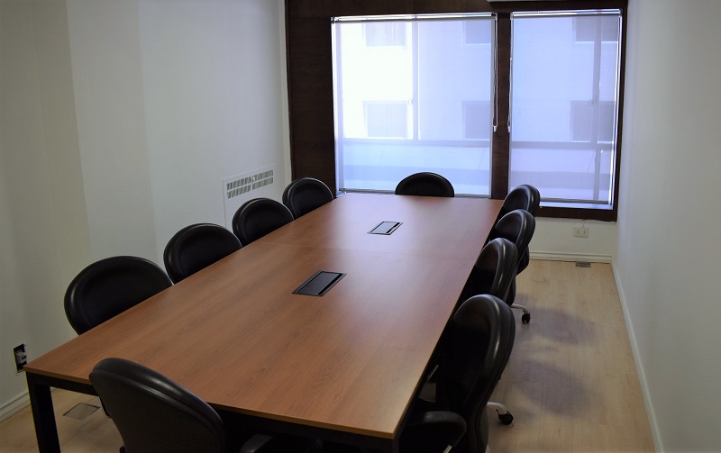 Plug and Work image 2