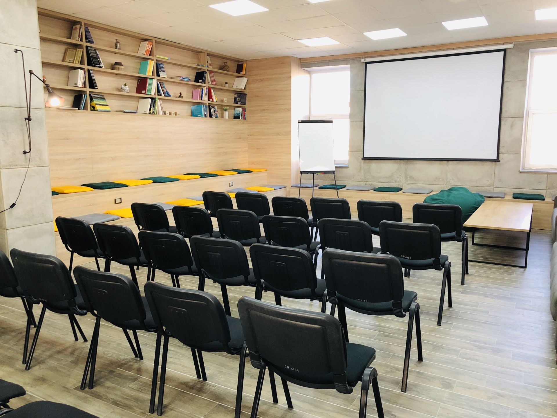 Dream lab, Yerevan Book Online Coworker