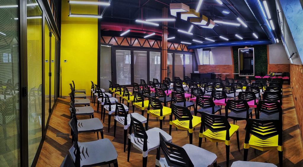 Groom CoWorking image 3