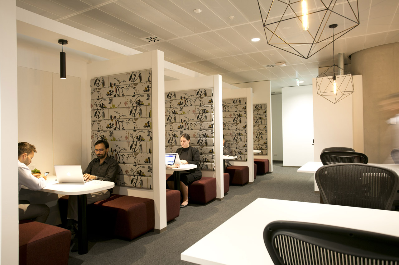 The Executive Centre - Three International Towers image 2