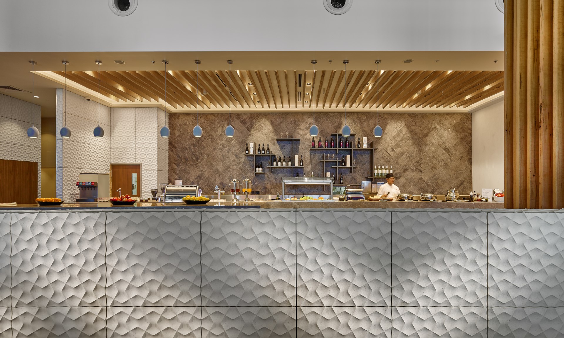 Plaza Premium Lounge (International Departures) / Brisbane image 2