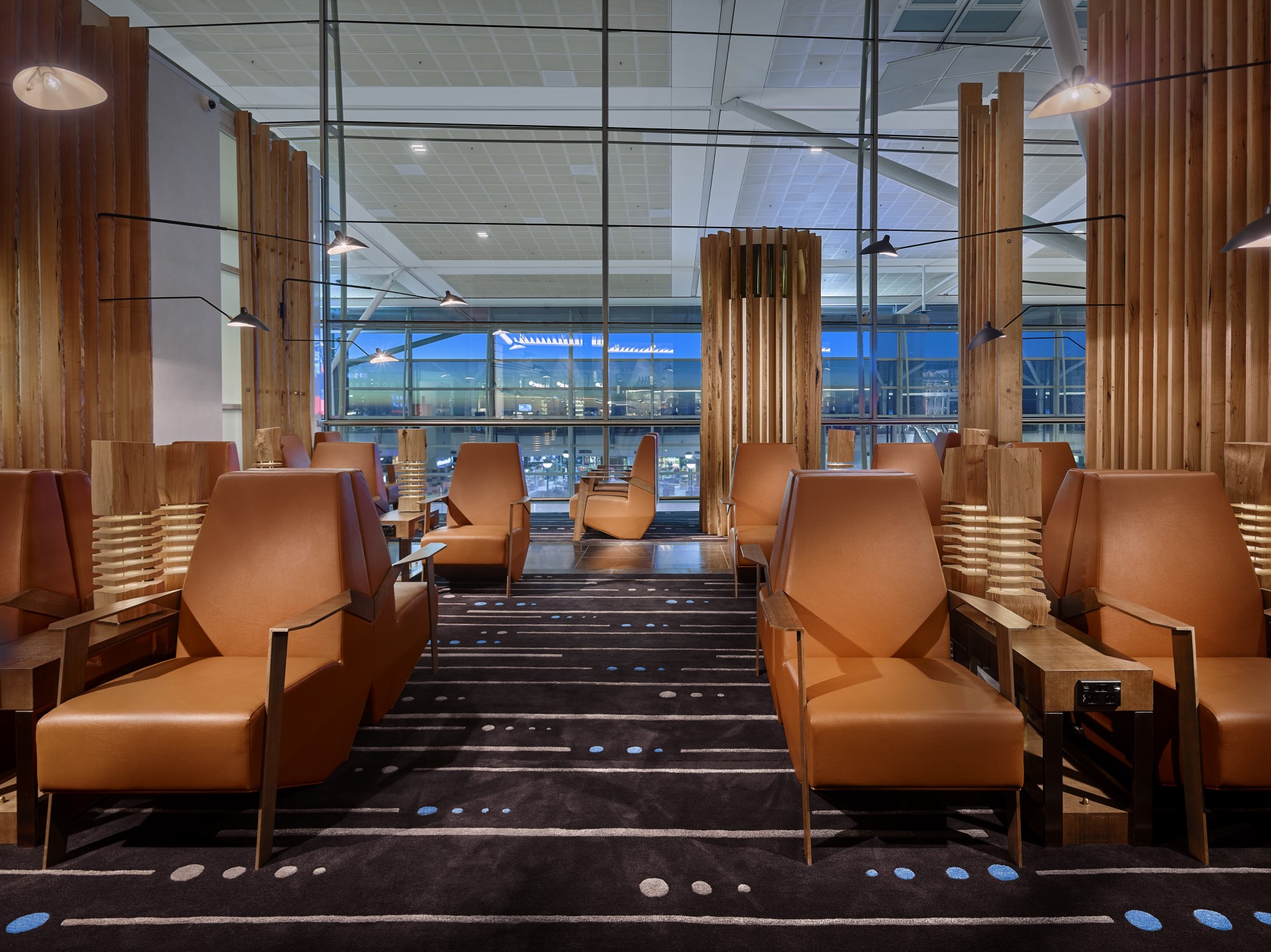 Plaza Premium Lounge (International Departures) / Brisbane image 4