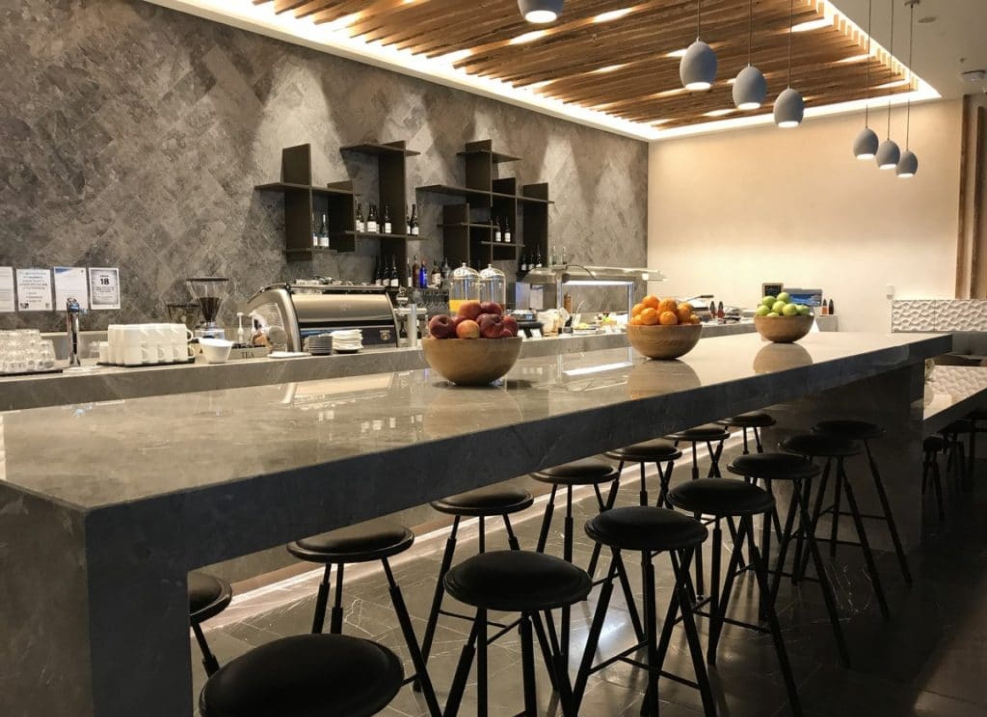 Plaza Premium Lounge (International Departures) / Brisbane image 5