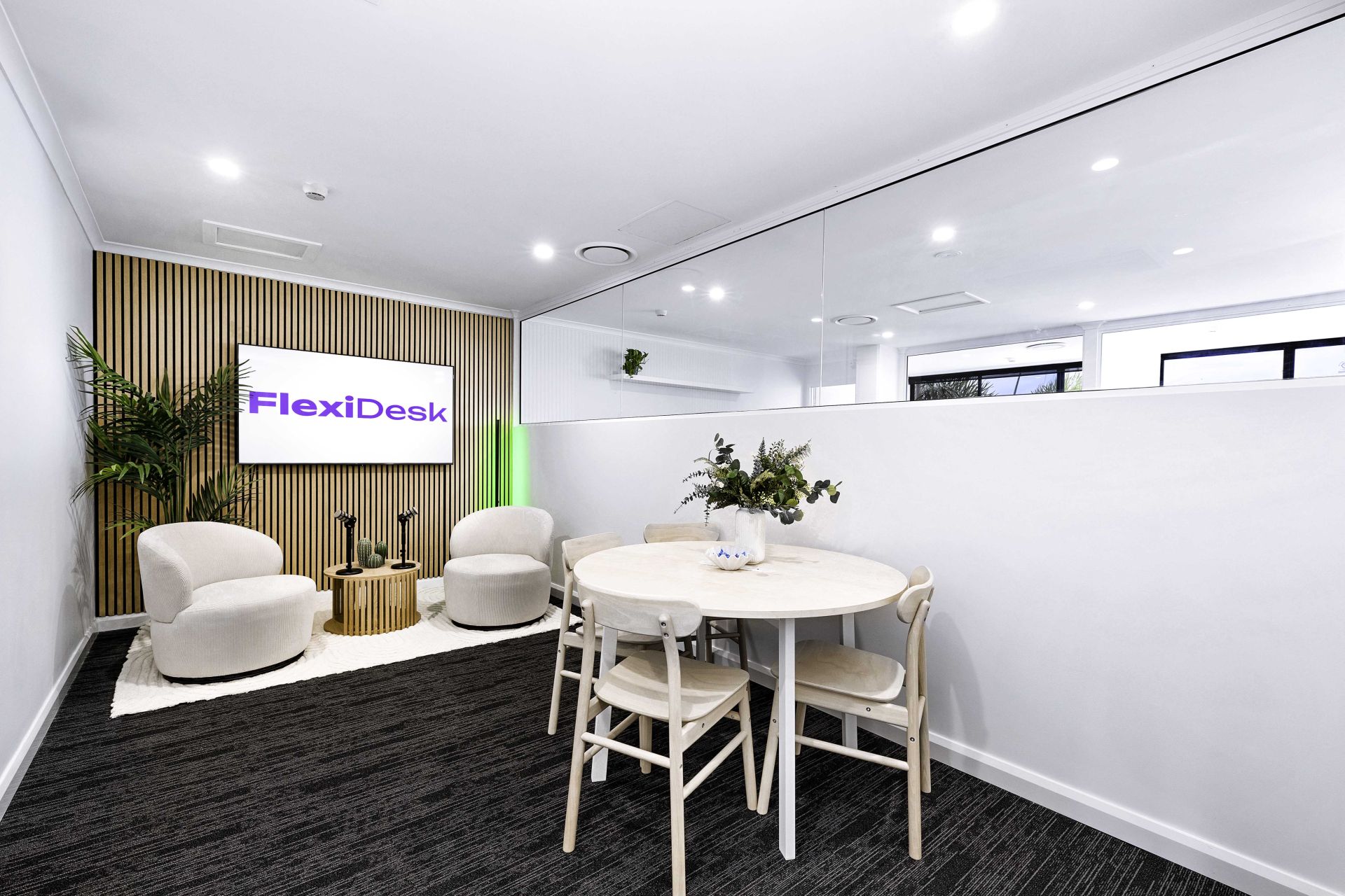 FlexiDesk Sunshine Coast image 2