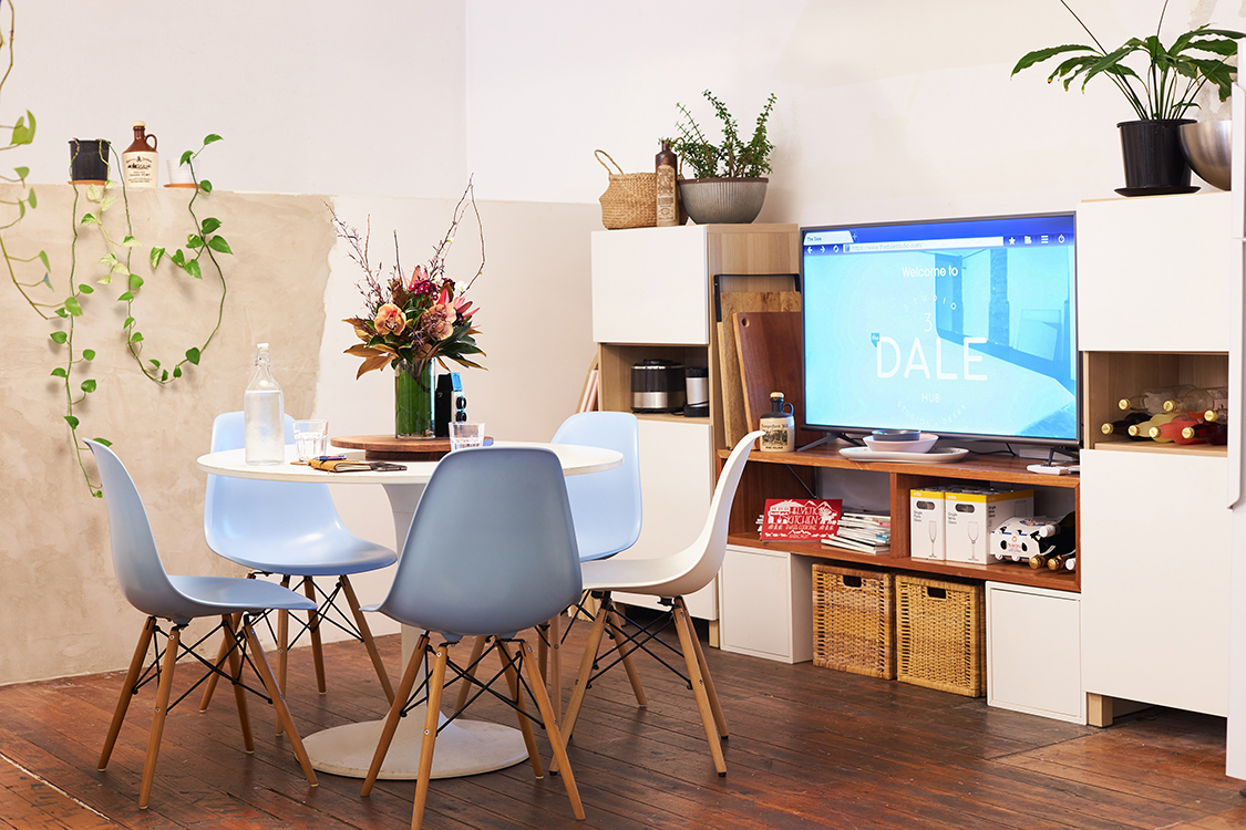 The 'Dale Desks image 5