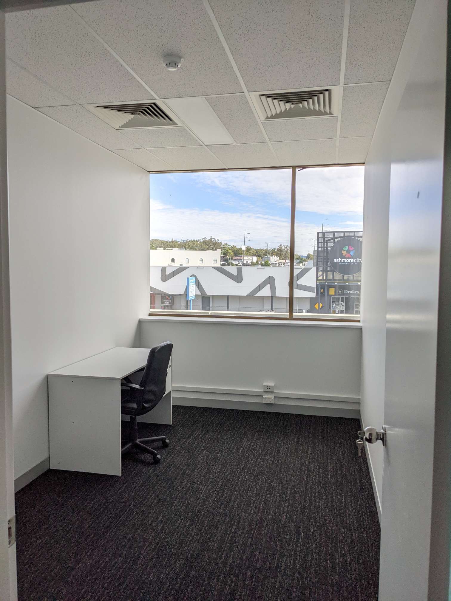 Workhub Ashmore image 2