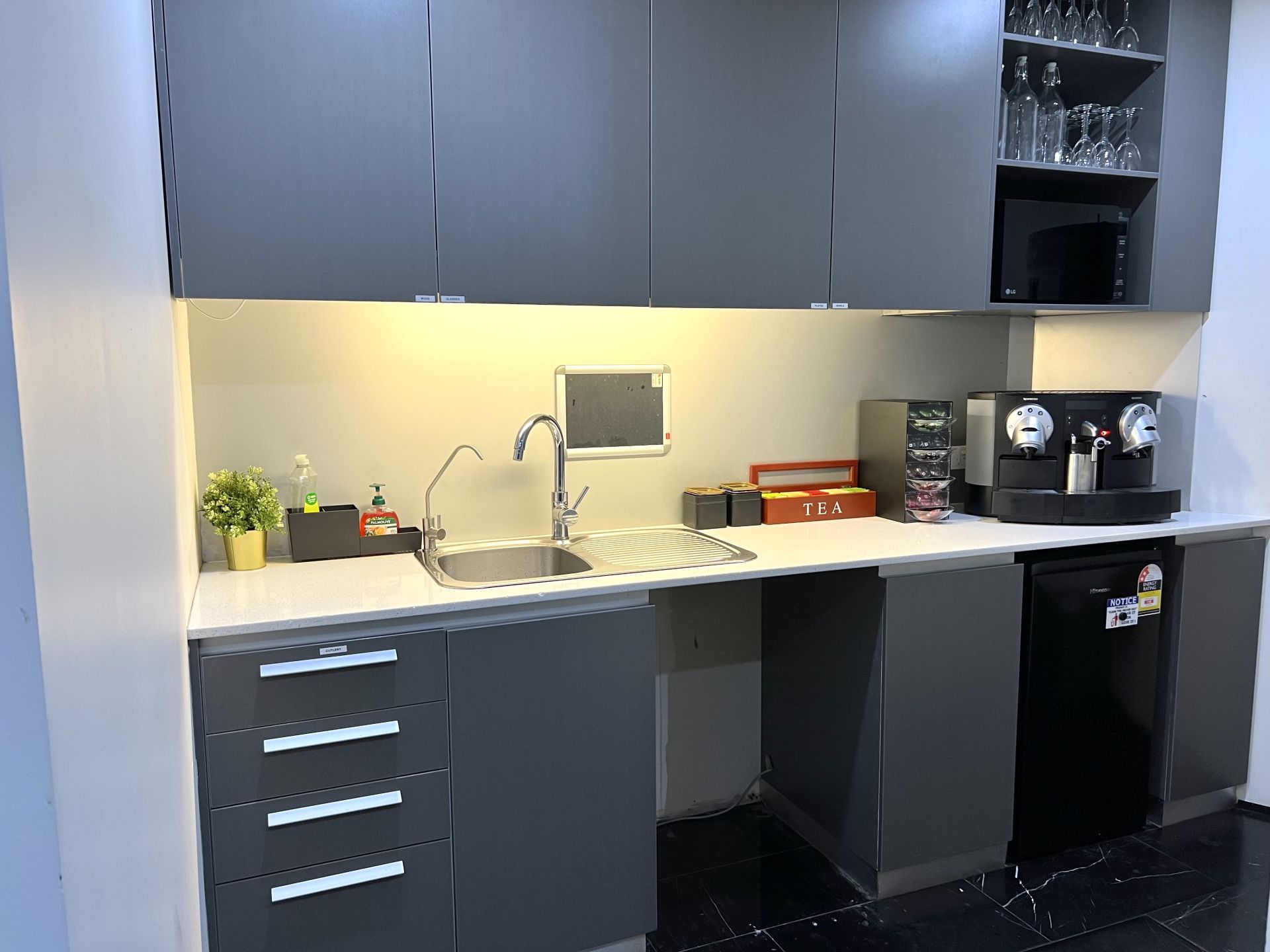 JAGA Kingston image 5