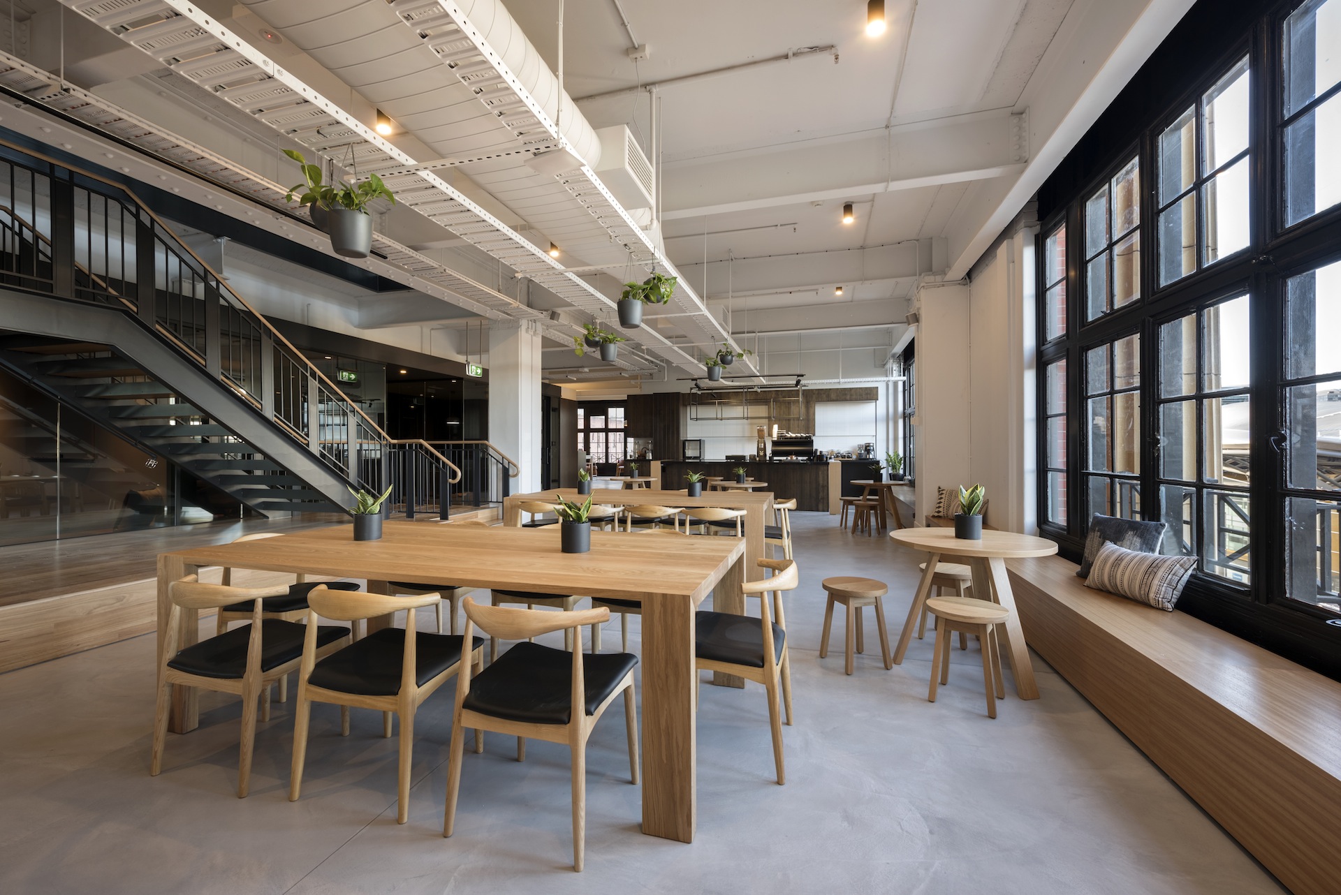 Hub Southern Cross, Melbourne Read Reviews & Book Online