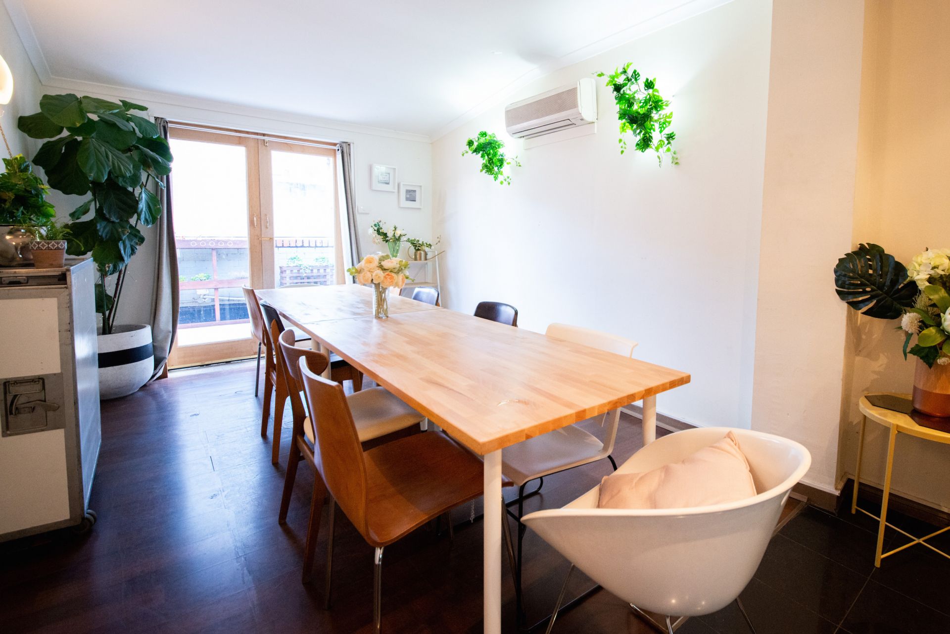 Bustle Studios image 2