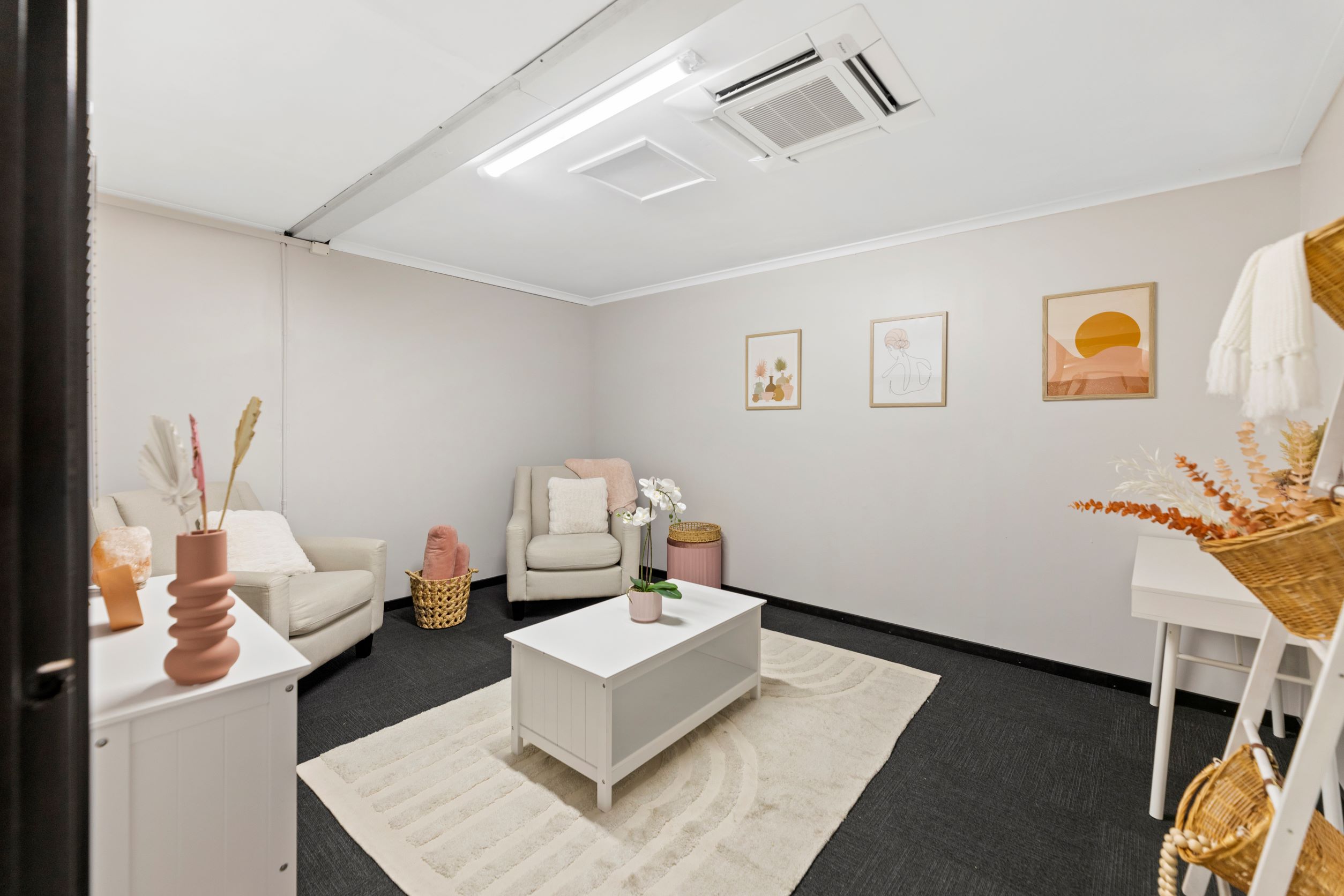 Emerald Kove image 2