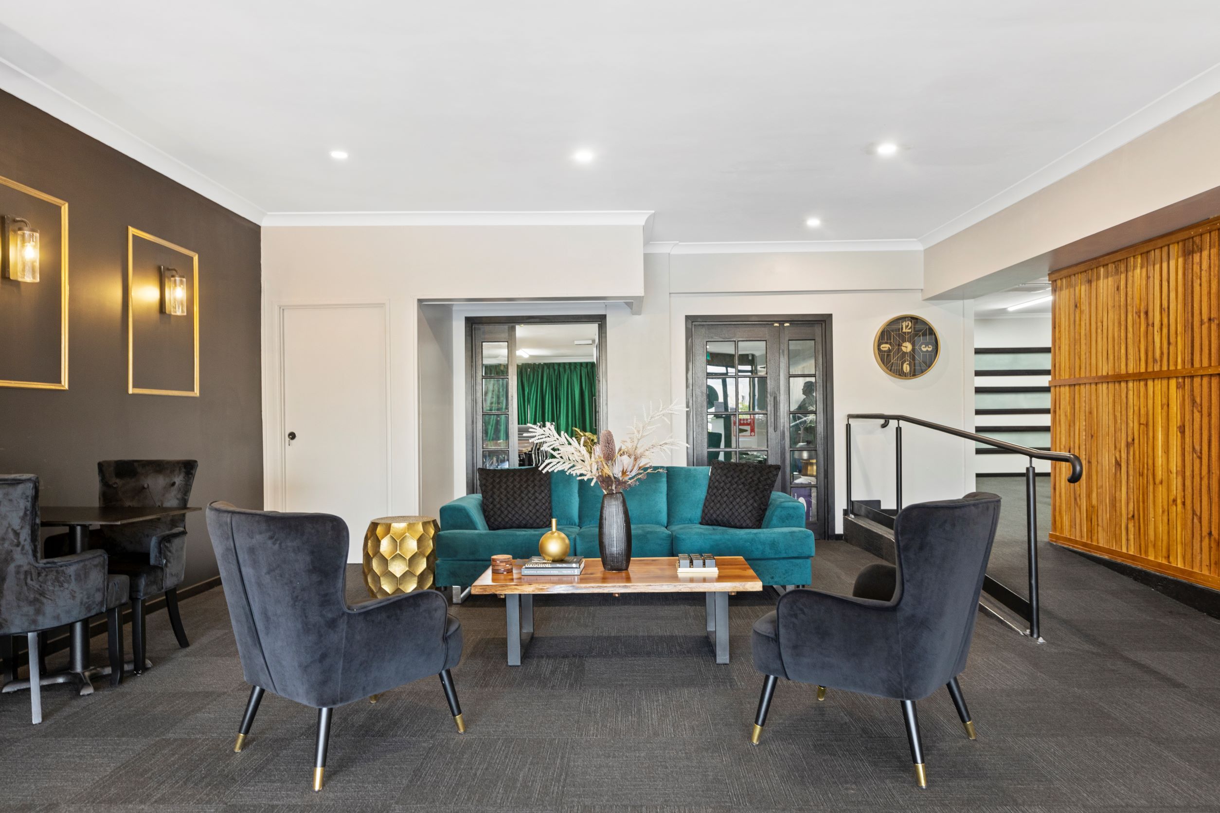 Emerald Kove image 5