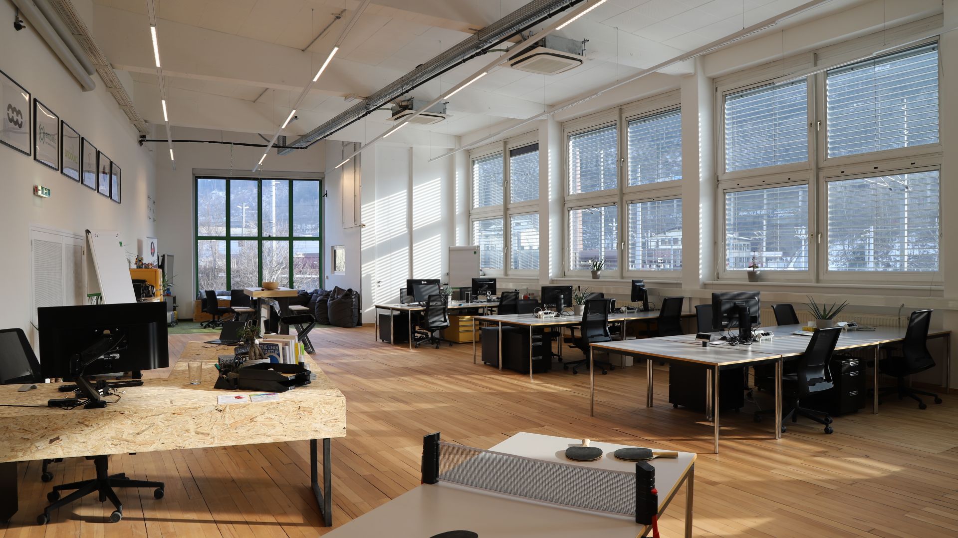 Inncubator – WIFI Coworking Space image 4