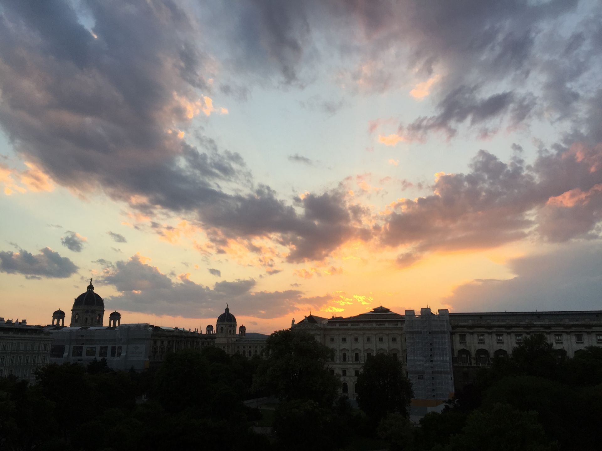 Am Burggarten Workspace Vienna image 2