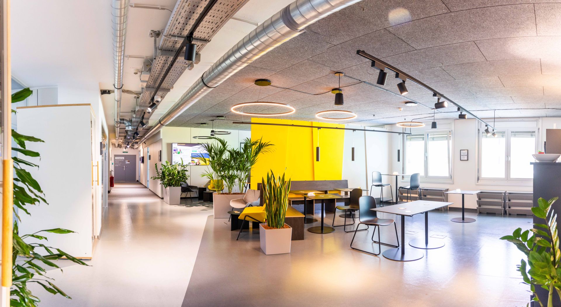 andys.cc - Coworking Center Lassalestraße image 3