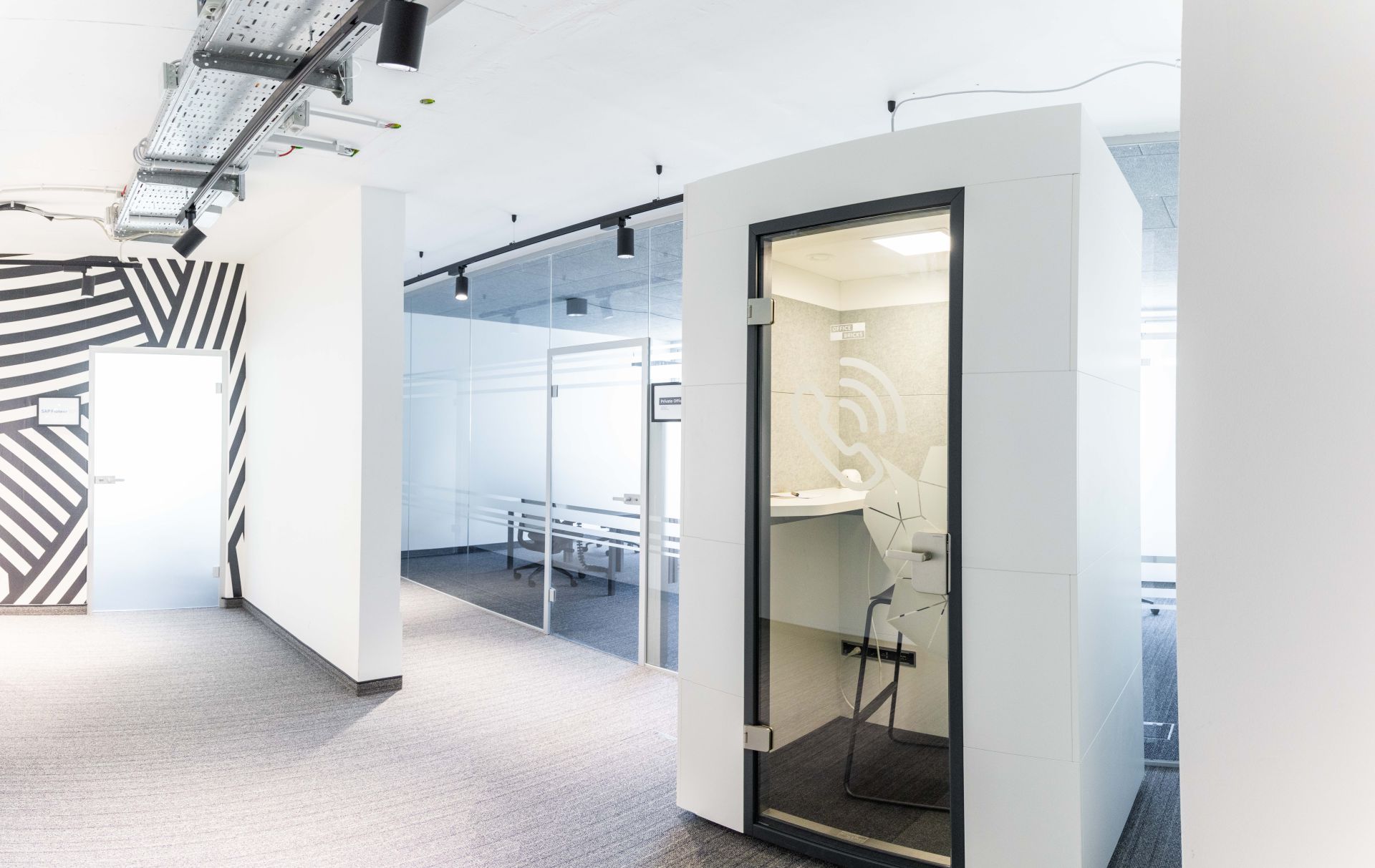 andys.cc - Coworking Center Lassalestraße image 5