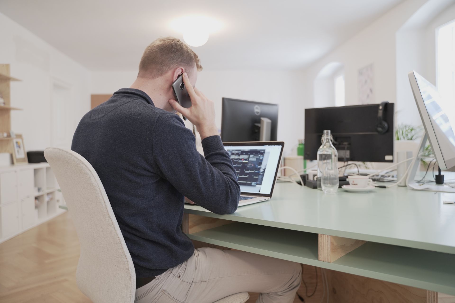 Neue Freunde Studio image 3