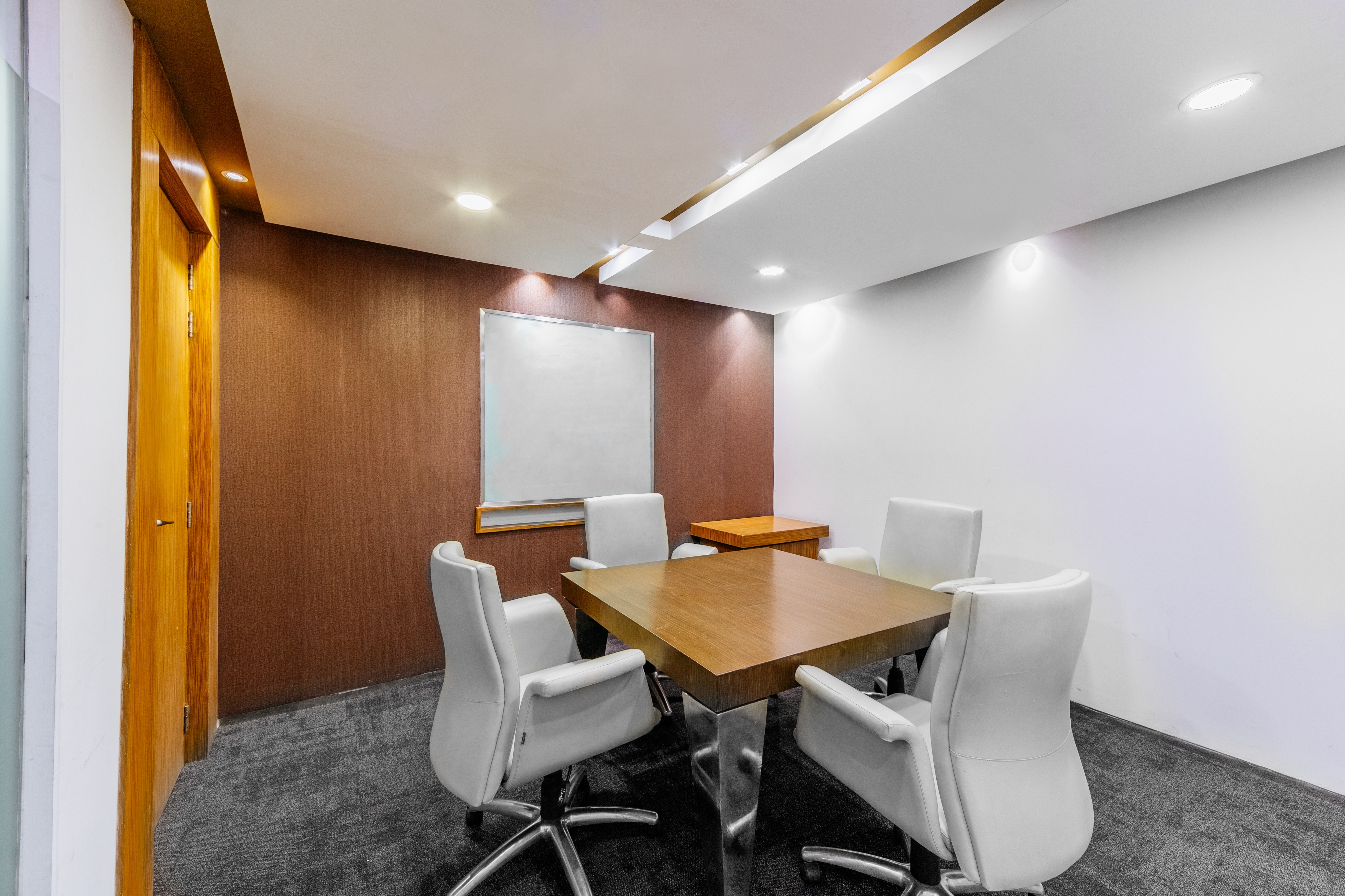 Regus - Dhaka, UTC Building image 4