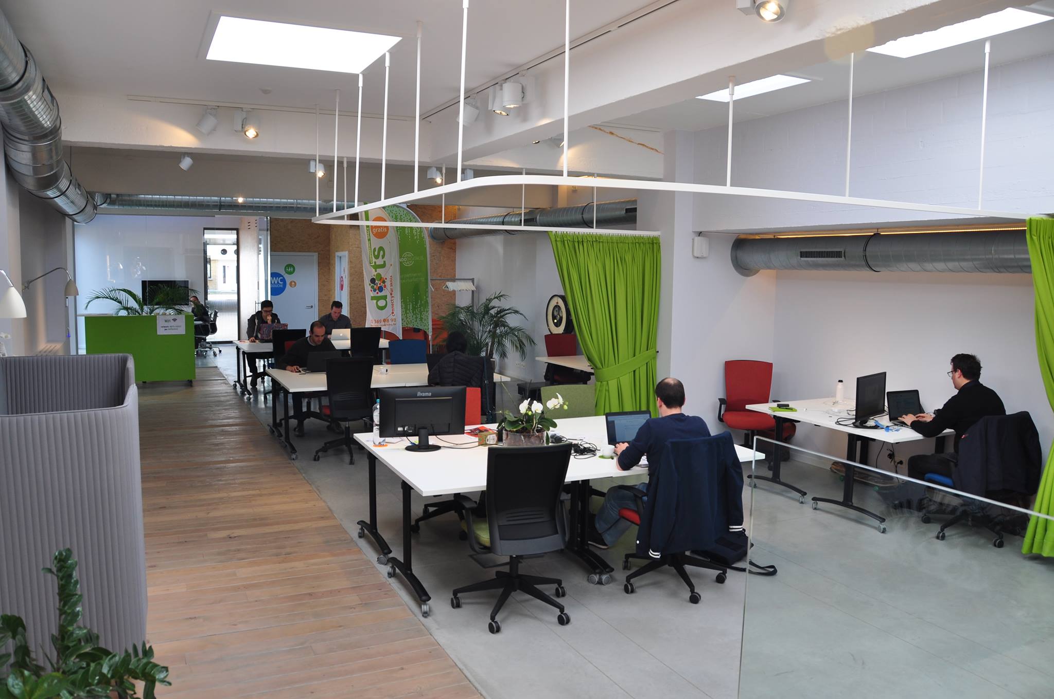 DOTS coworking profile image