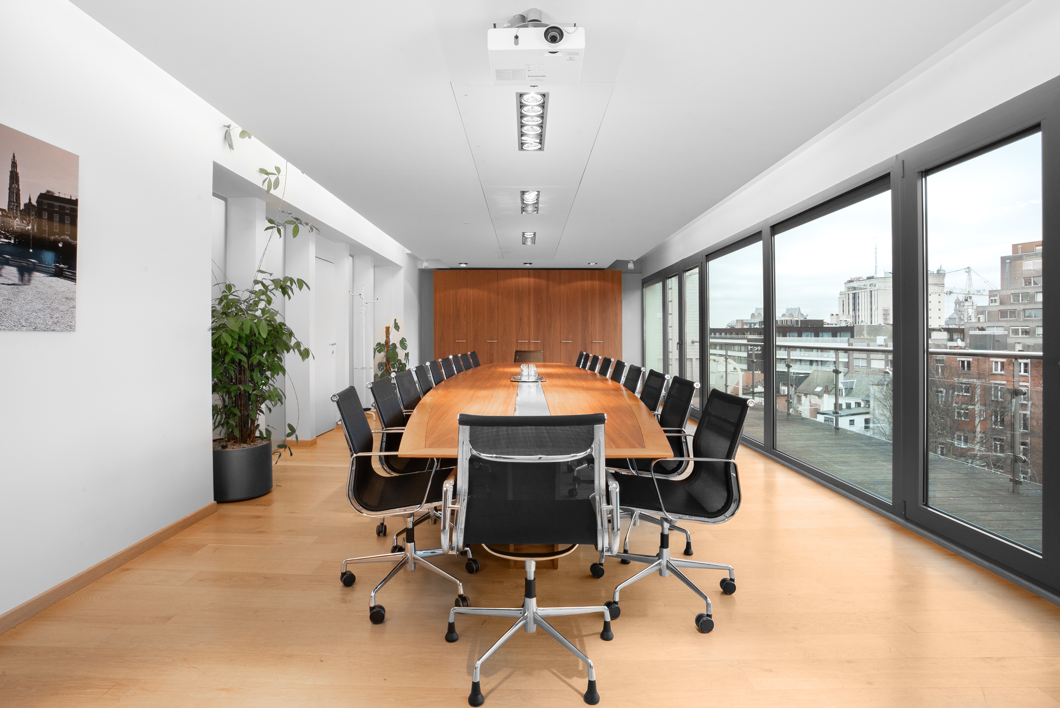 Regus - Antwerp, City Centre image 4