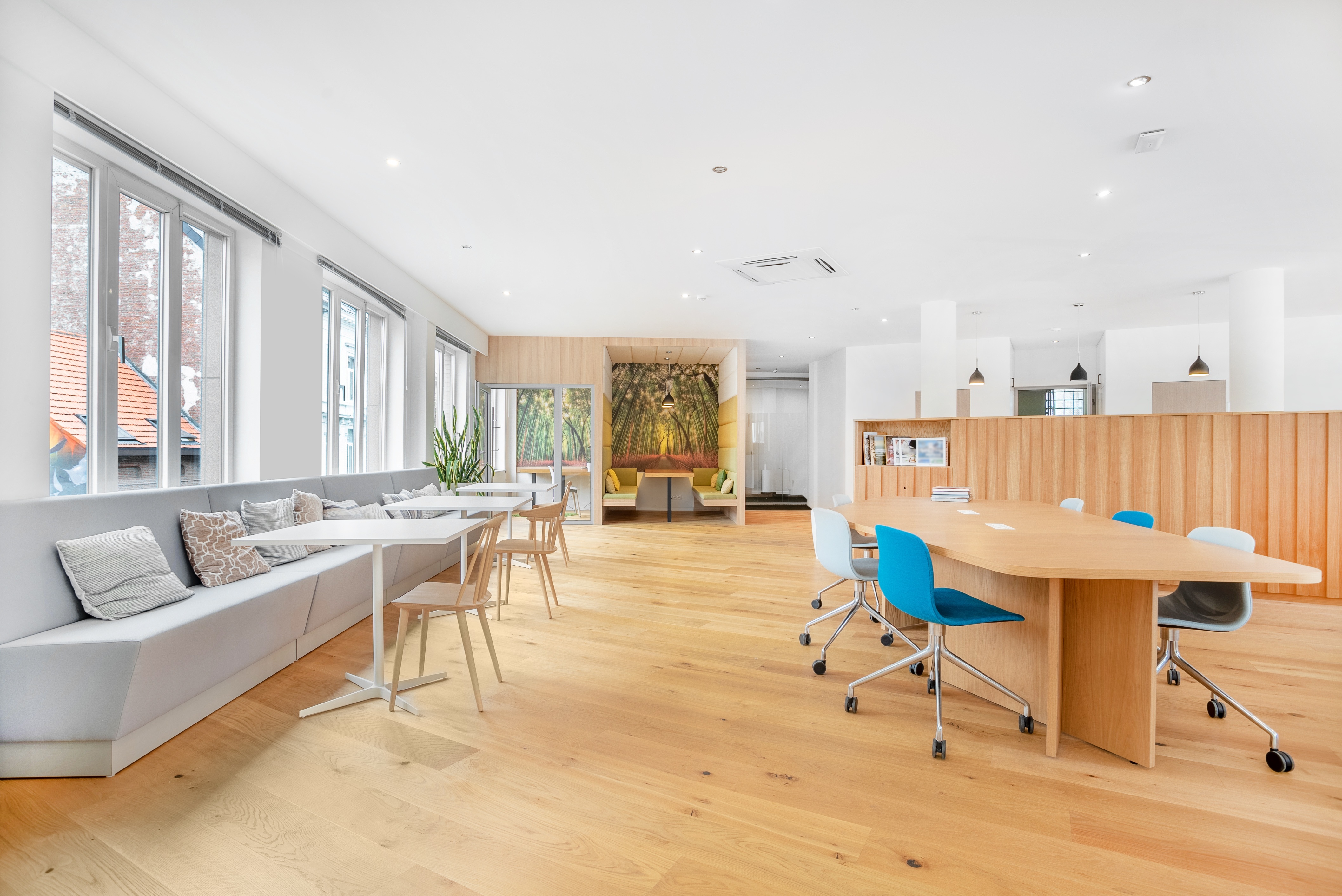 Regus - Antwerp, Harmony image 5