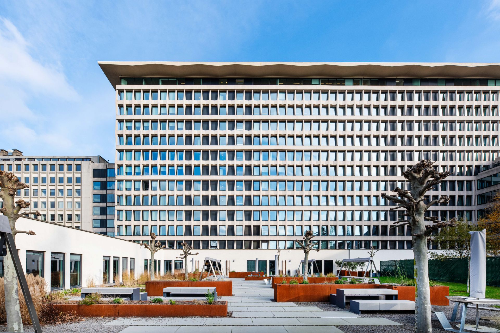 Silversquare Bailli image 2