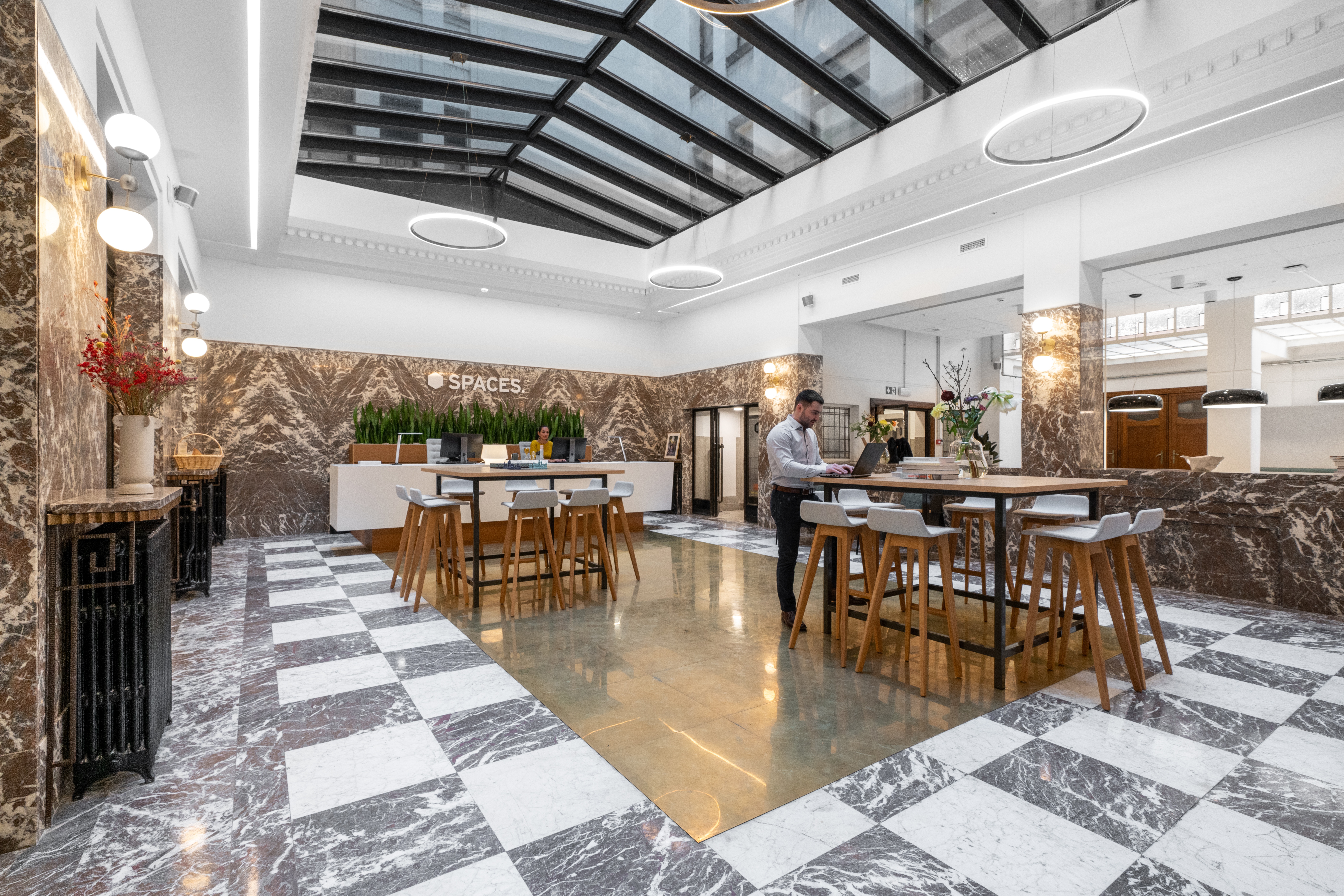 Spaces - Brussels, Spaces Stock Exchange image 2