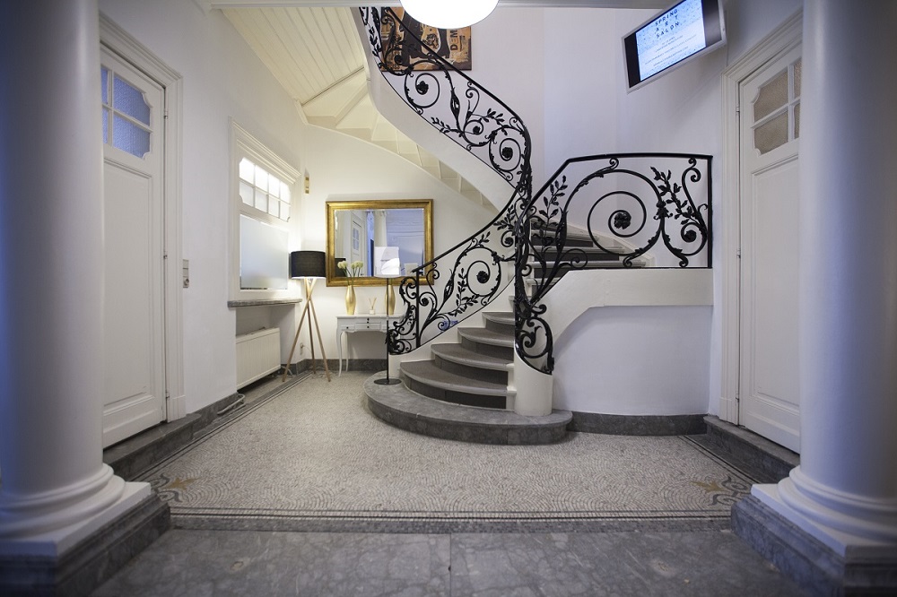 Topos Merode image 2