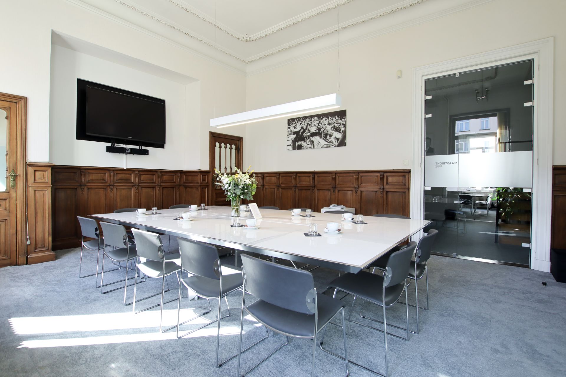 TOPOS PARLEMENT image 4