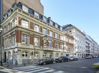 TOPOS - The Loft image 5