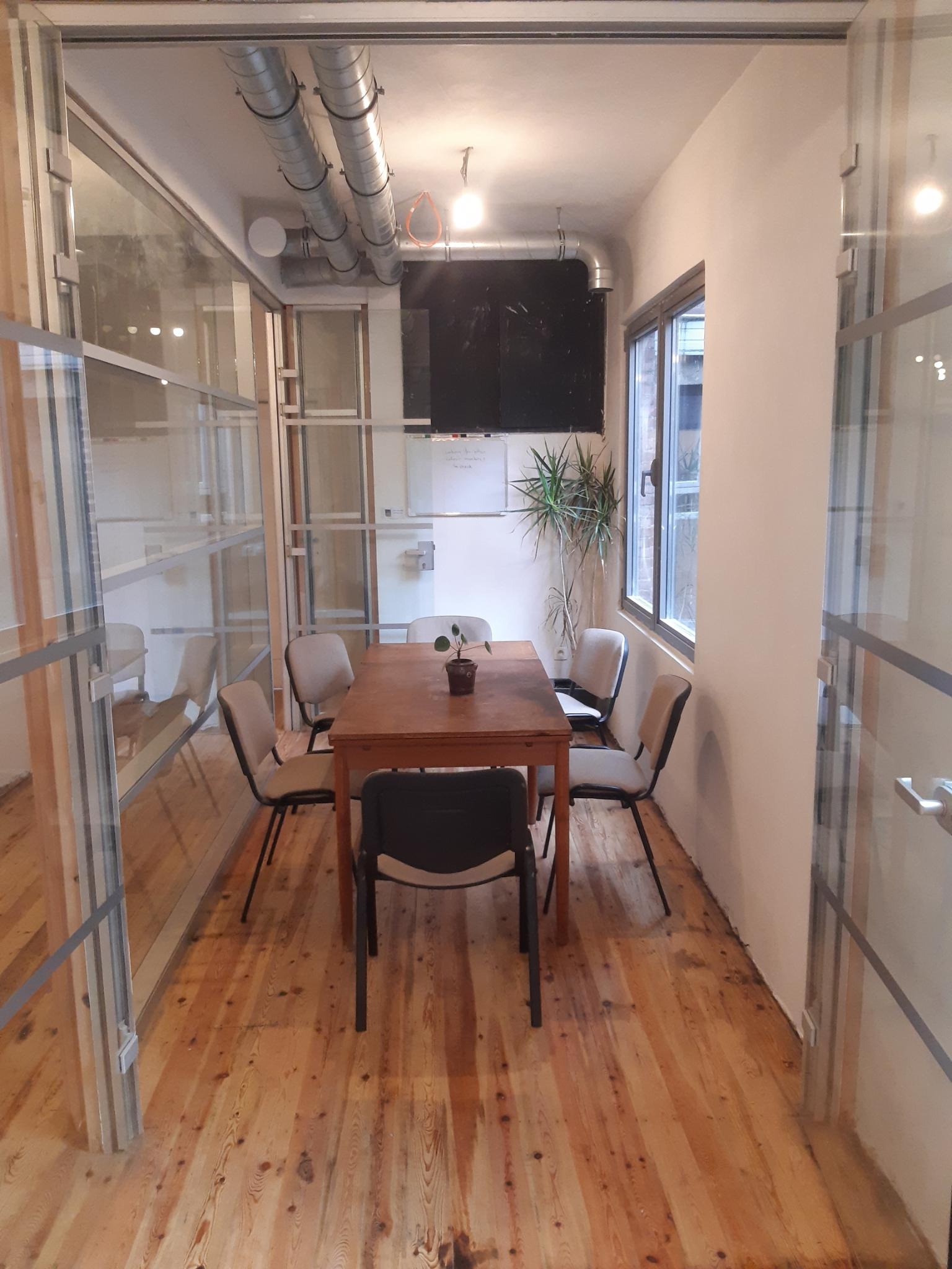 Flordi Coworking & Meeting rooms image 4