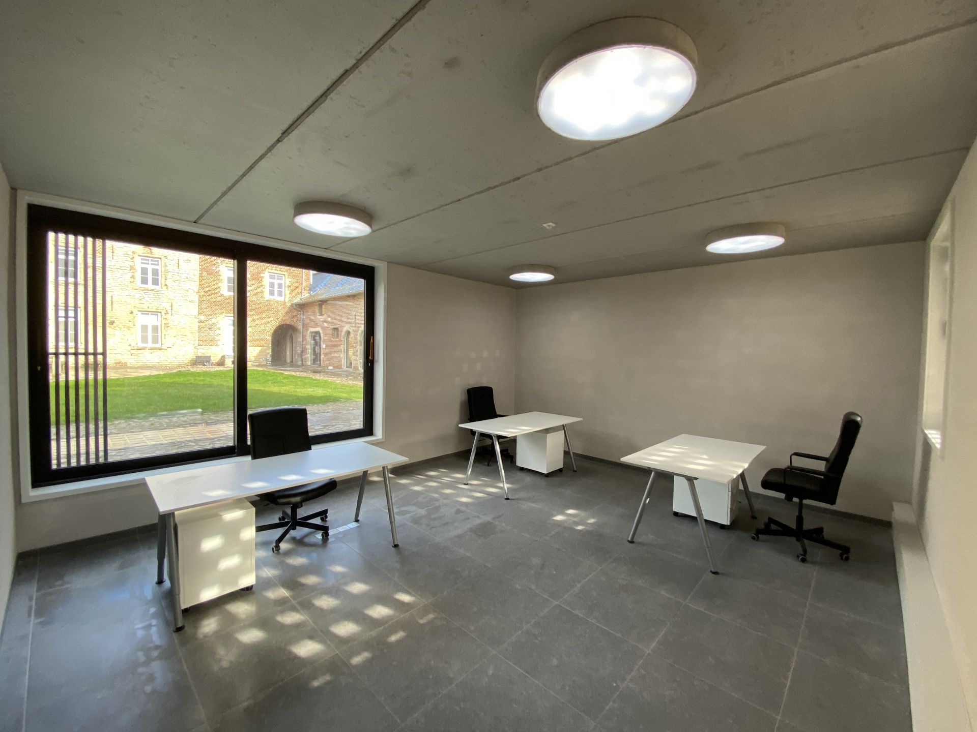 Duigemhof Bedrijvencentrum image 2