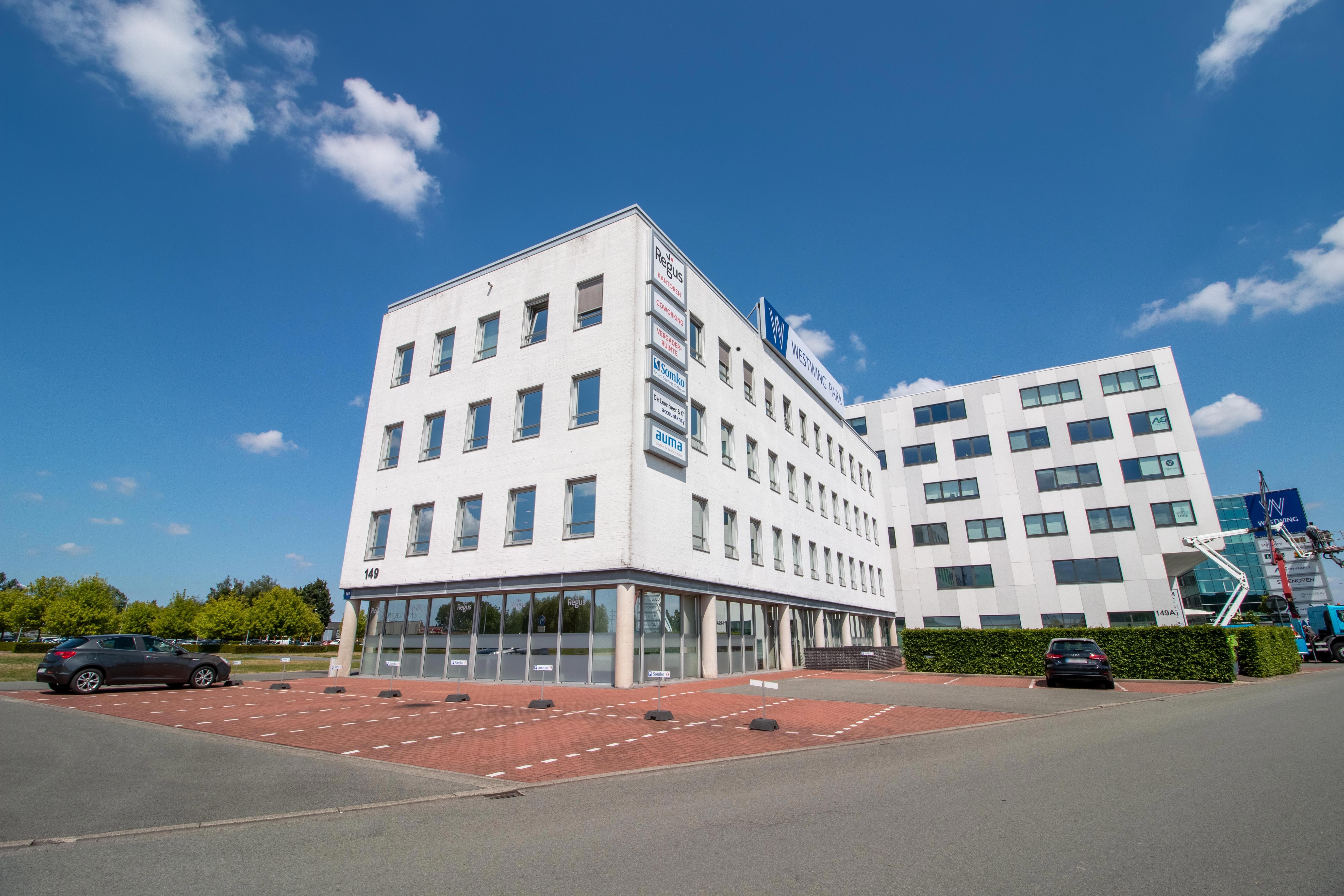Regus - Roeselare West Wing Park image 1