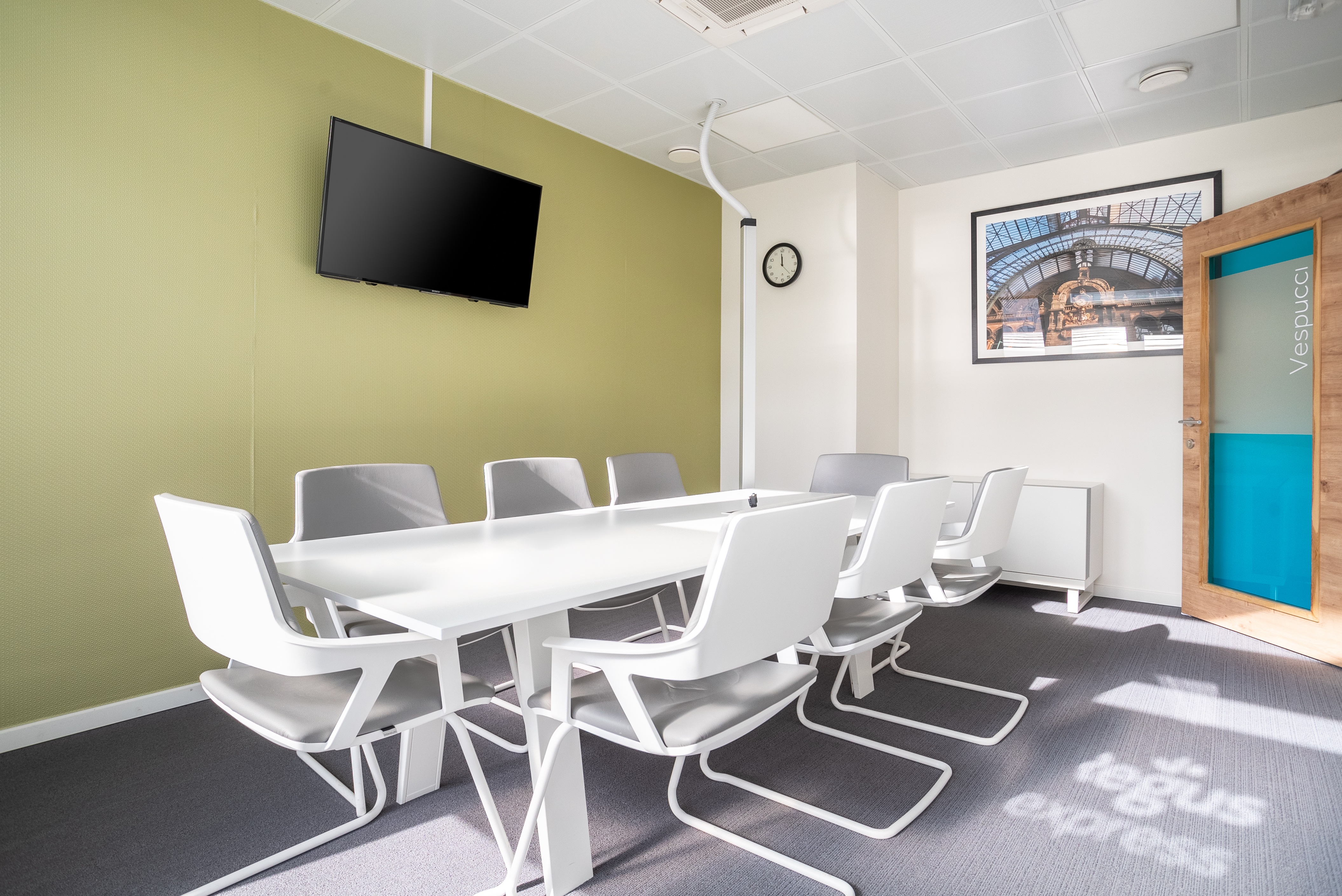 Regus Express - St Niklaas, Railway Station - Regus Express image 4
