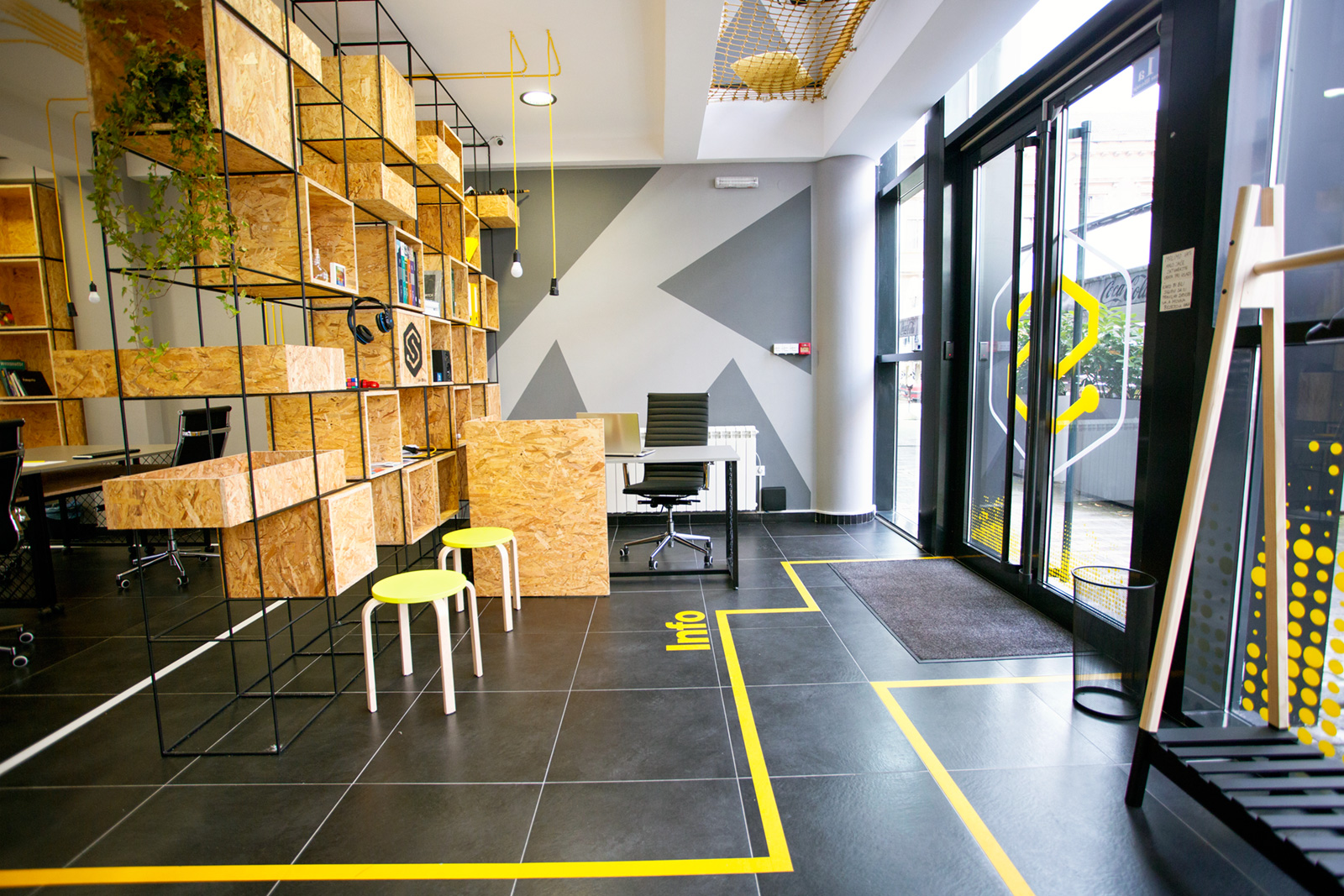 Smart Office image 3