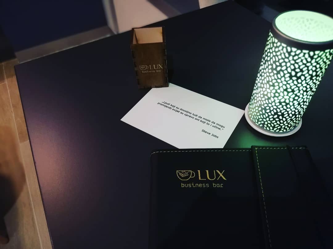 Lux Business Bar image 5