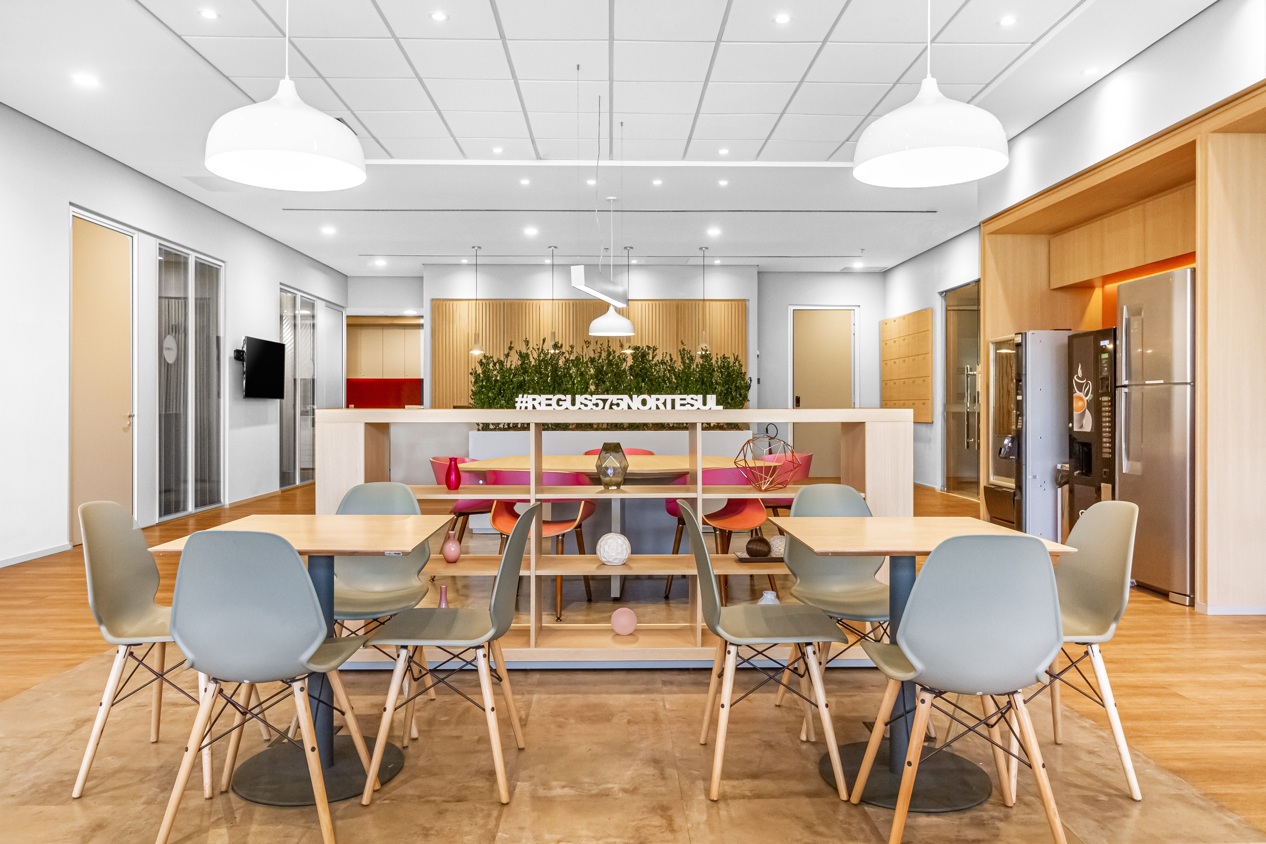 Regus - Campinas, Cambuí - 575 Norte Sul image 5