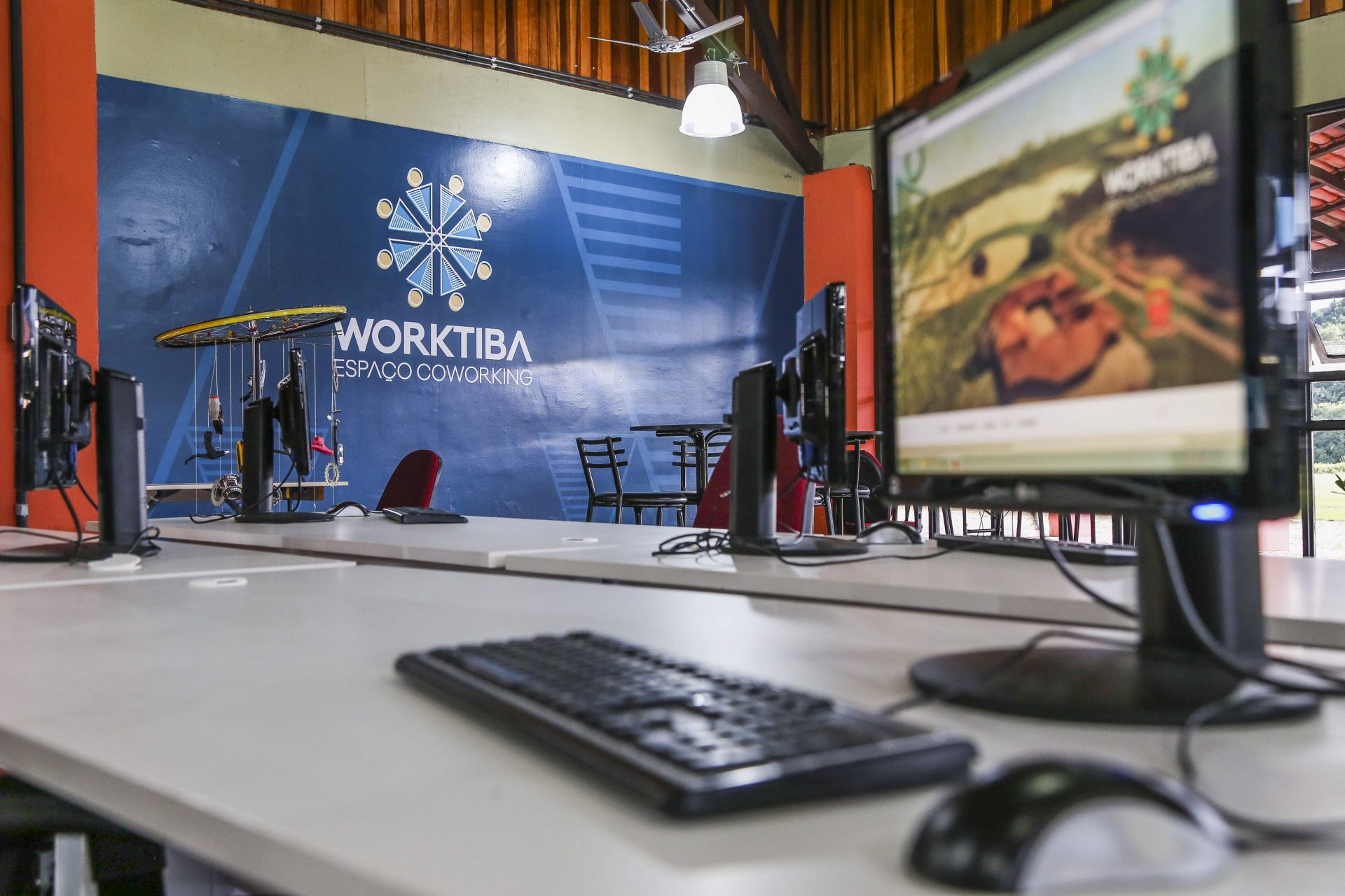 WORKTIBA - MUNICIPAL PUBLIC COWORKING image 2