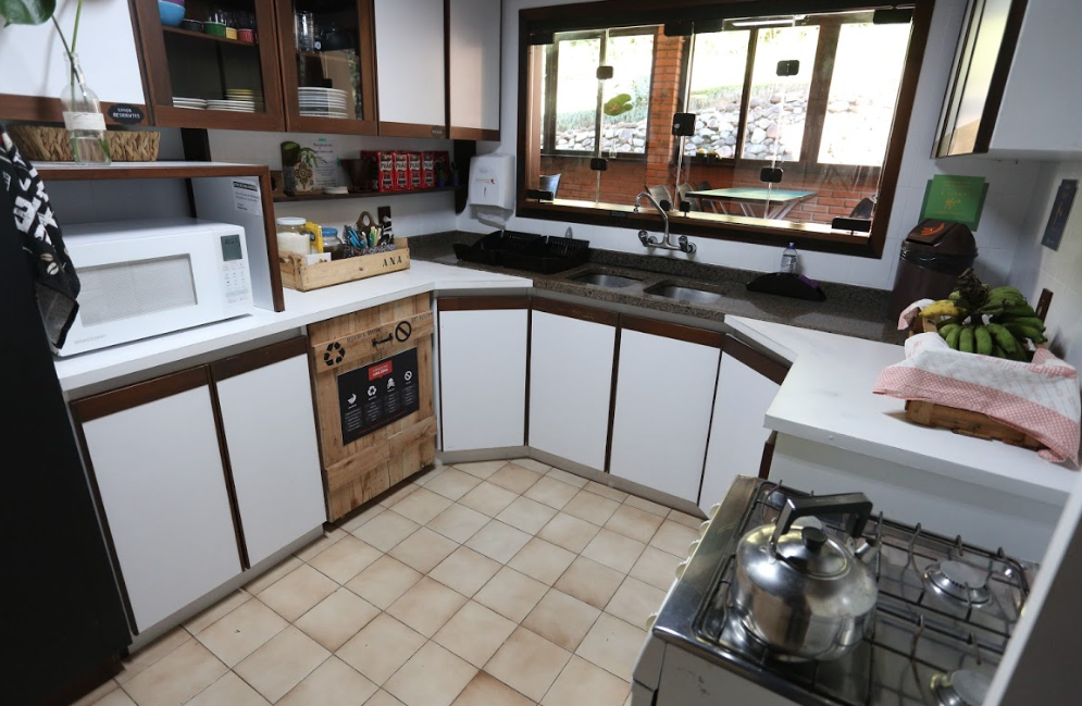 Bonjour Coworking image 3