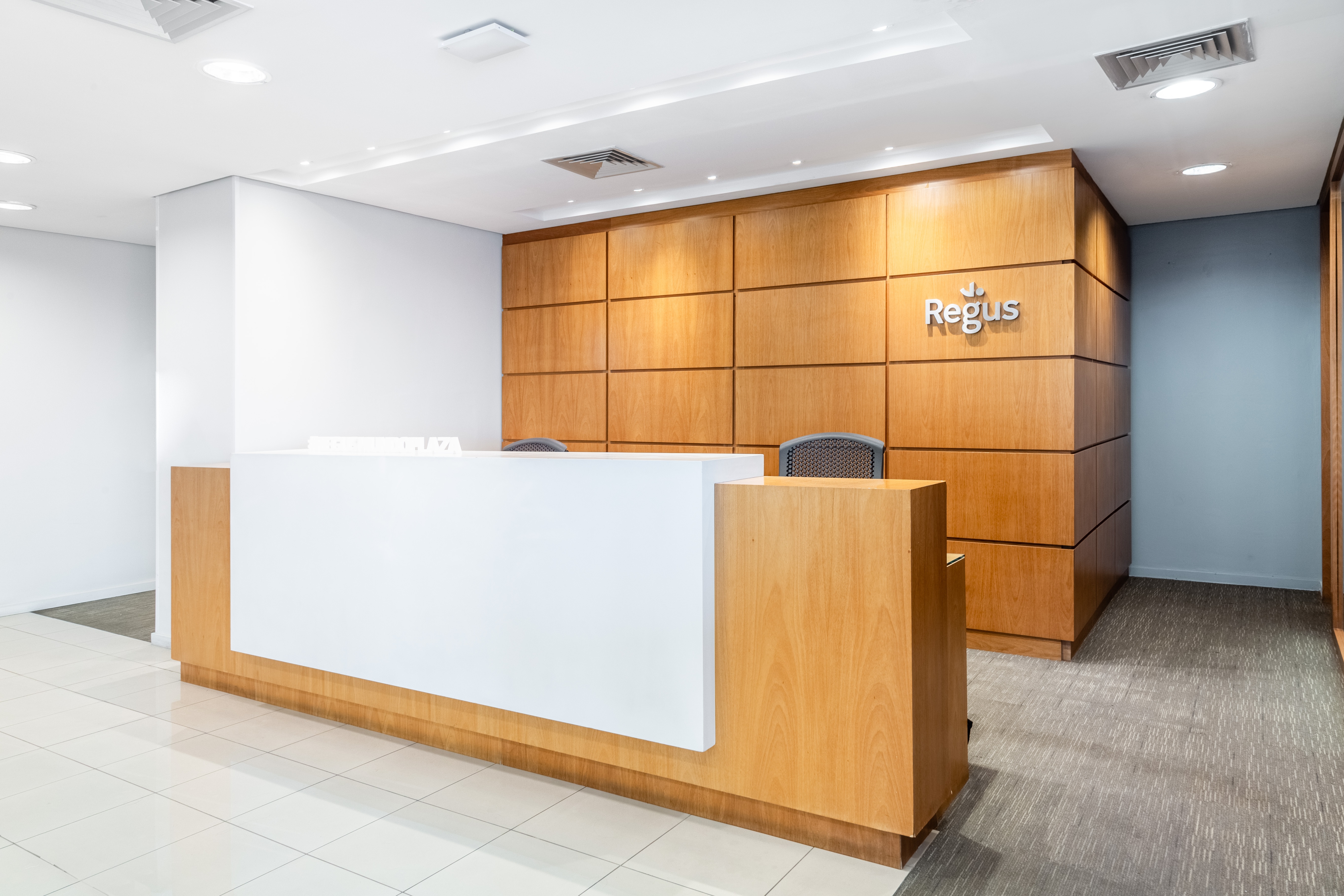 Regus - Salvador, Mundo Plaza - Tancredo Neves image 2
