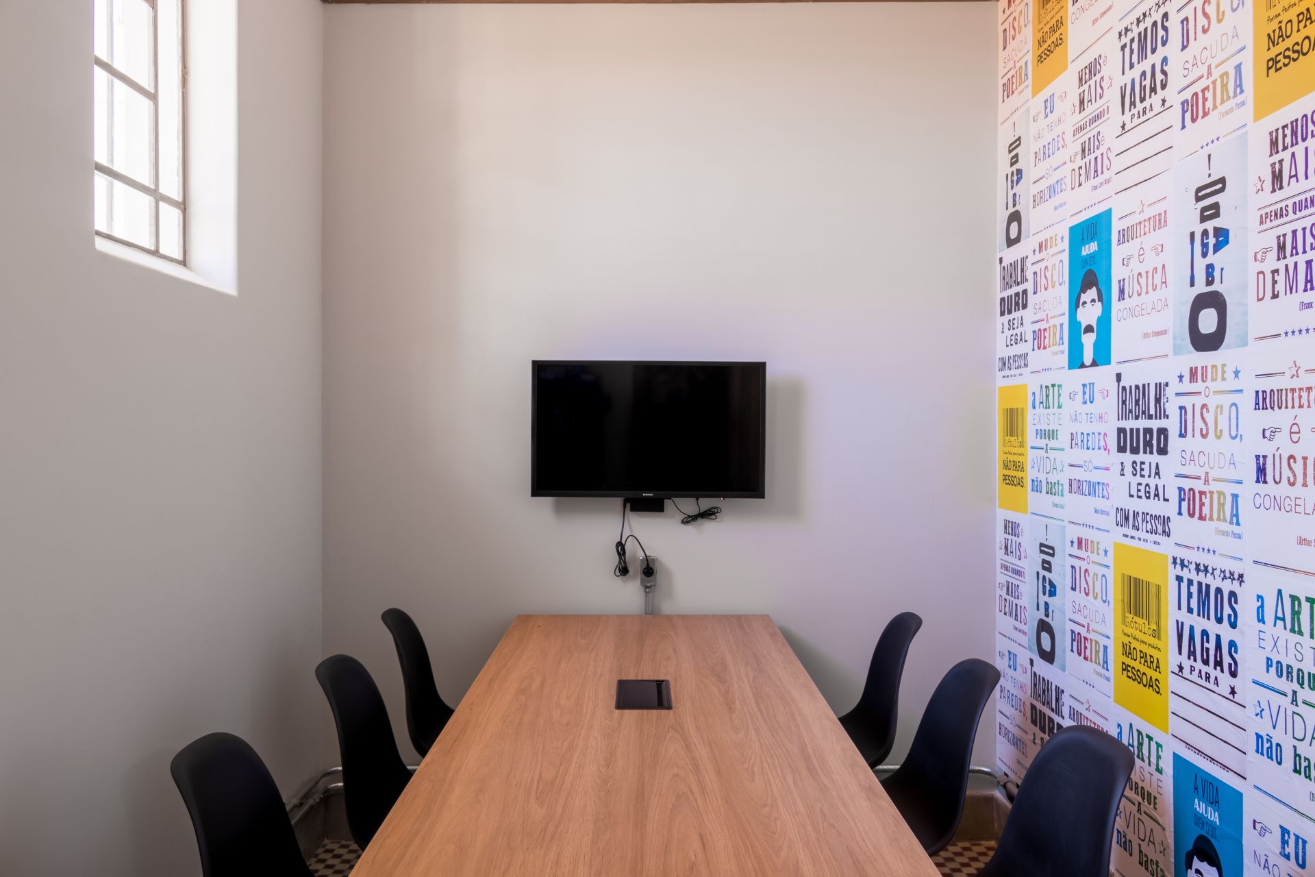 Vila Working image 2