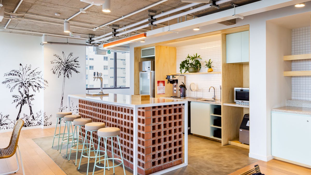 WeWork Purpurina 400 image 4