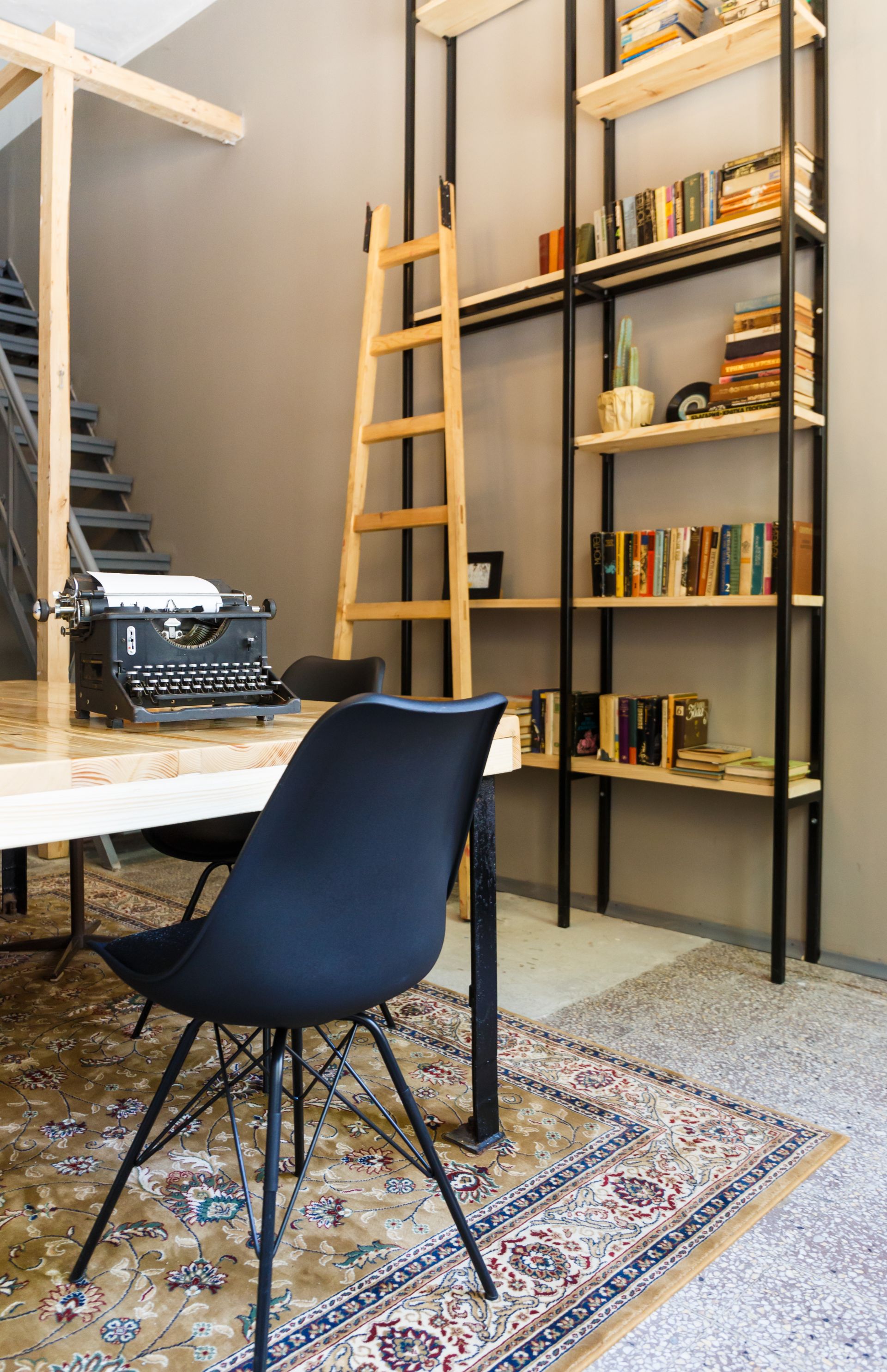 Cat and Mouse Coworking image 4