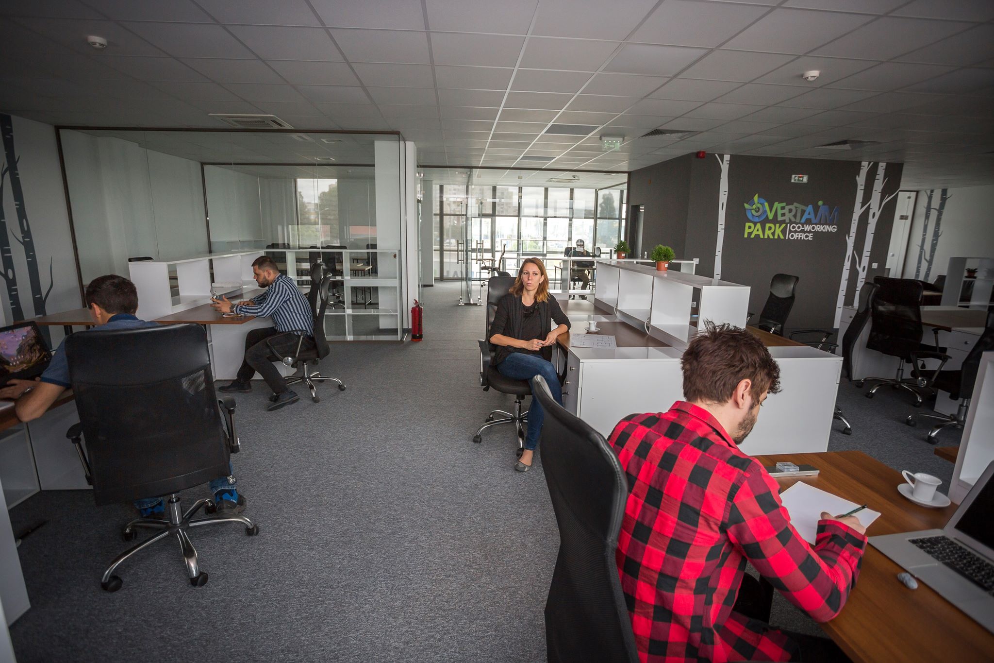 Overtaim Park Coworking Space image 5