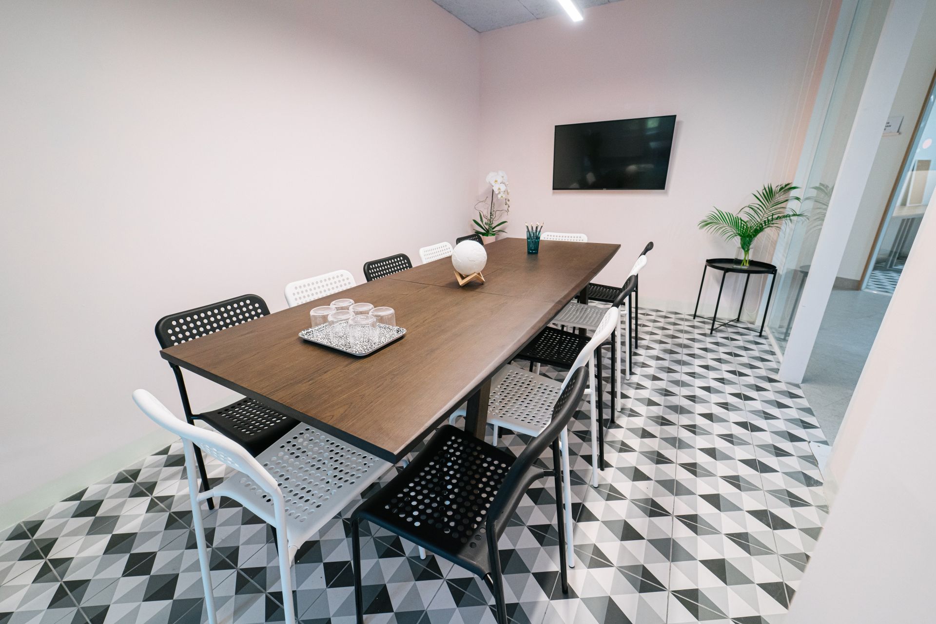 SmallWorld Realty image 3