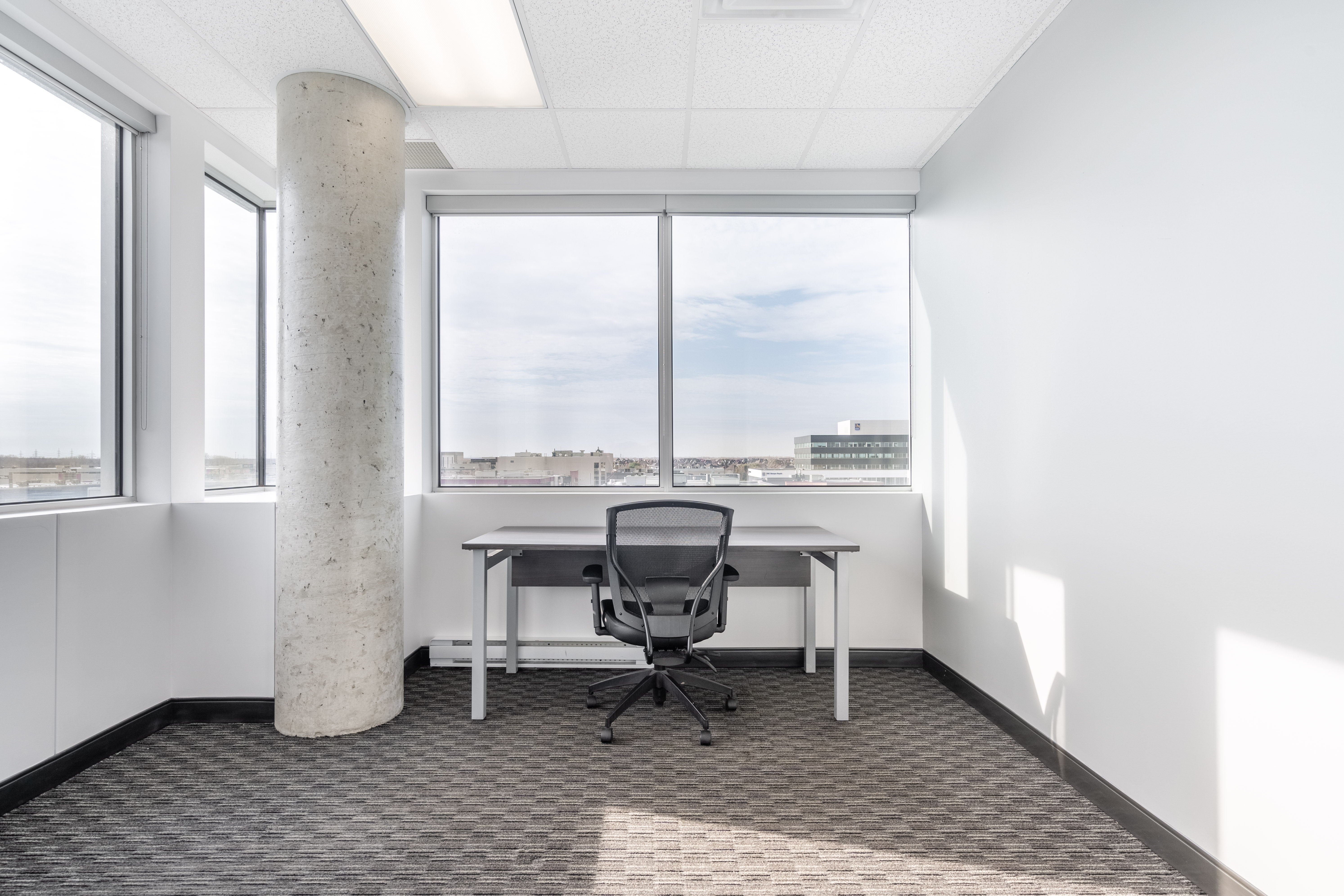 Regus - Quebec, Brossard - Complexe Dix 30 image 3