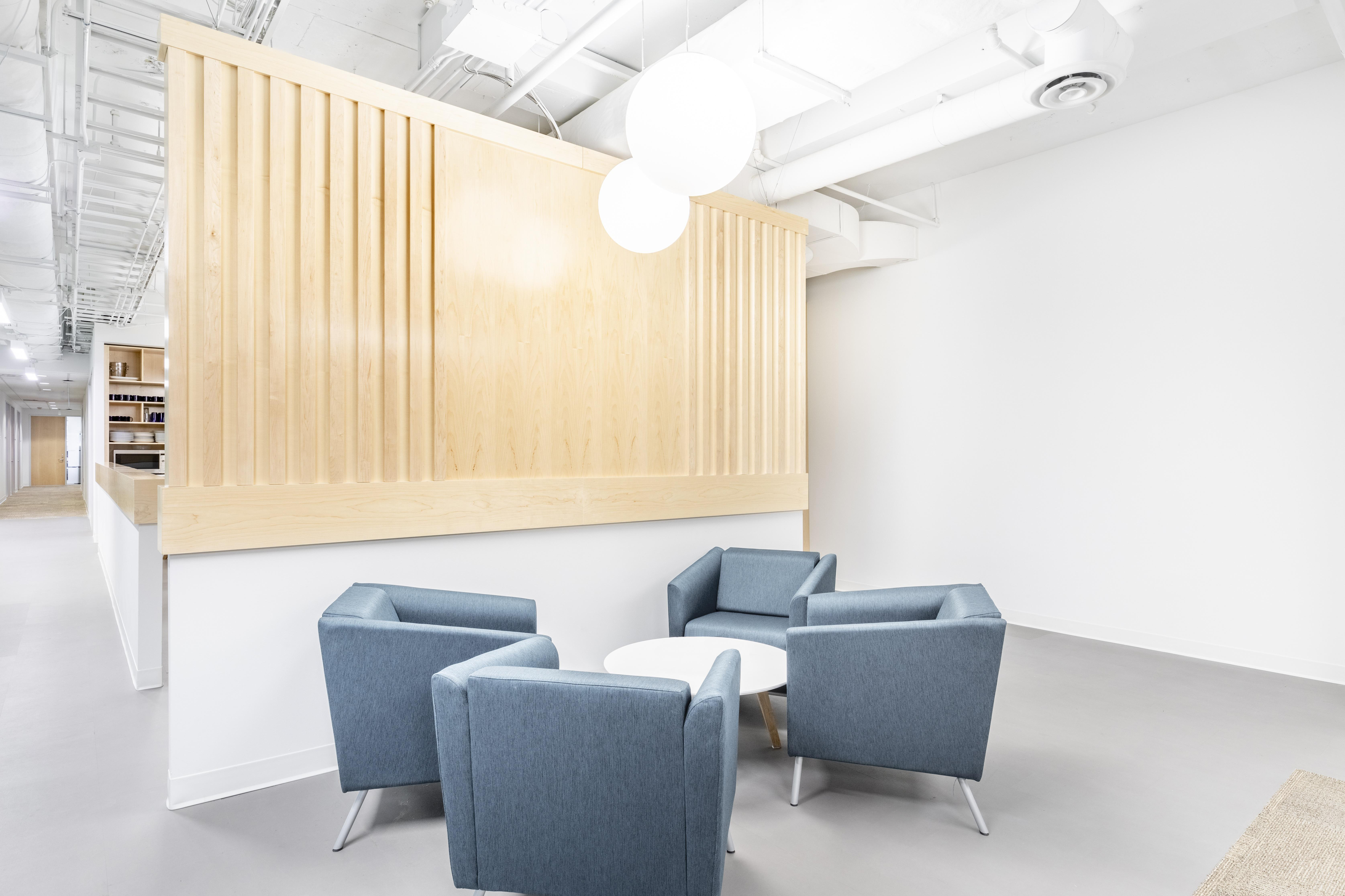 Regus - Alberta, Calgary - Bankers Hall image 5